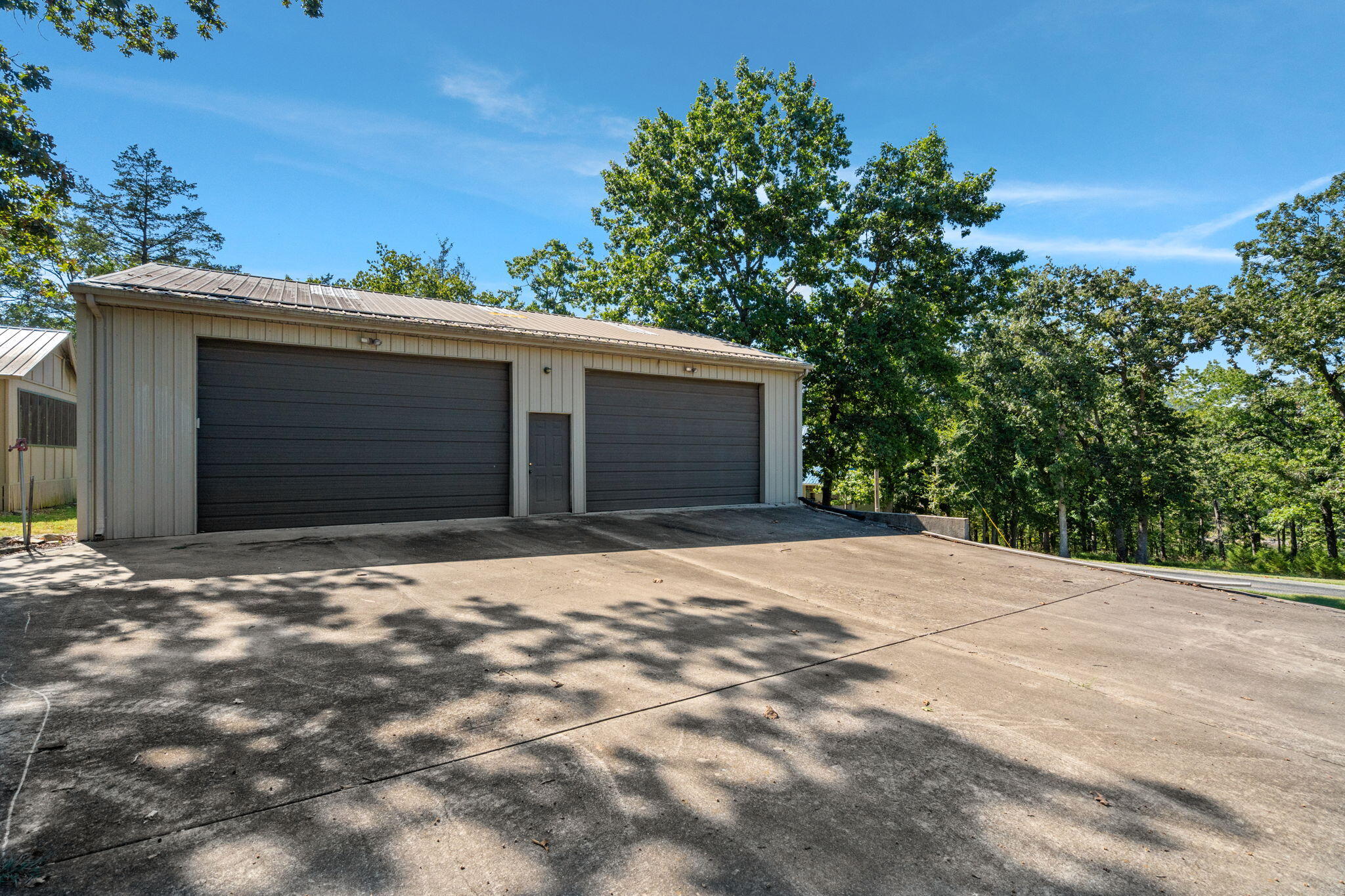 1109 Flicker Drive Property Photo 43