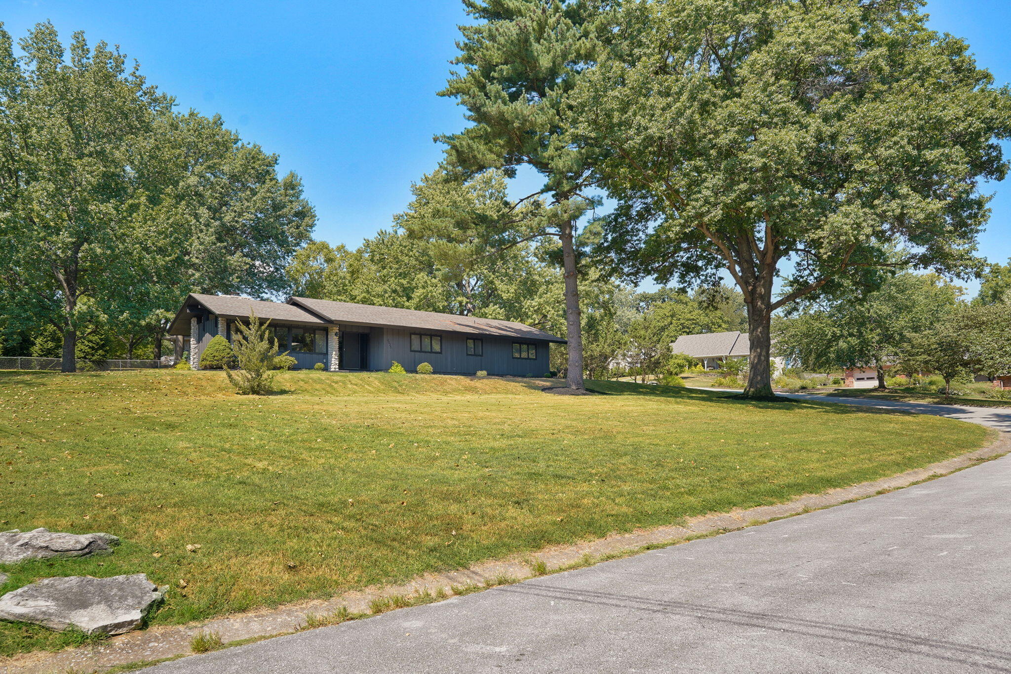 2025 South Arlington Terrace Property Photo 43