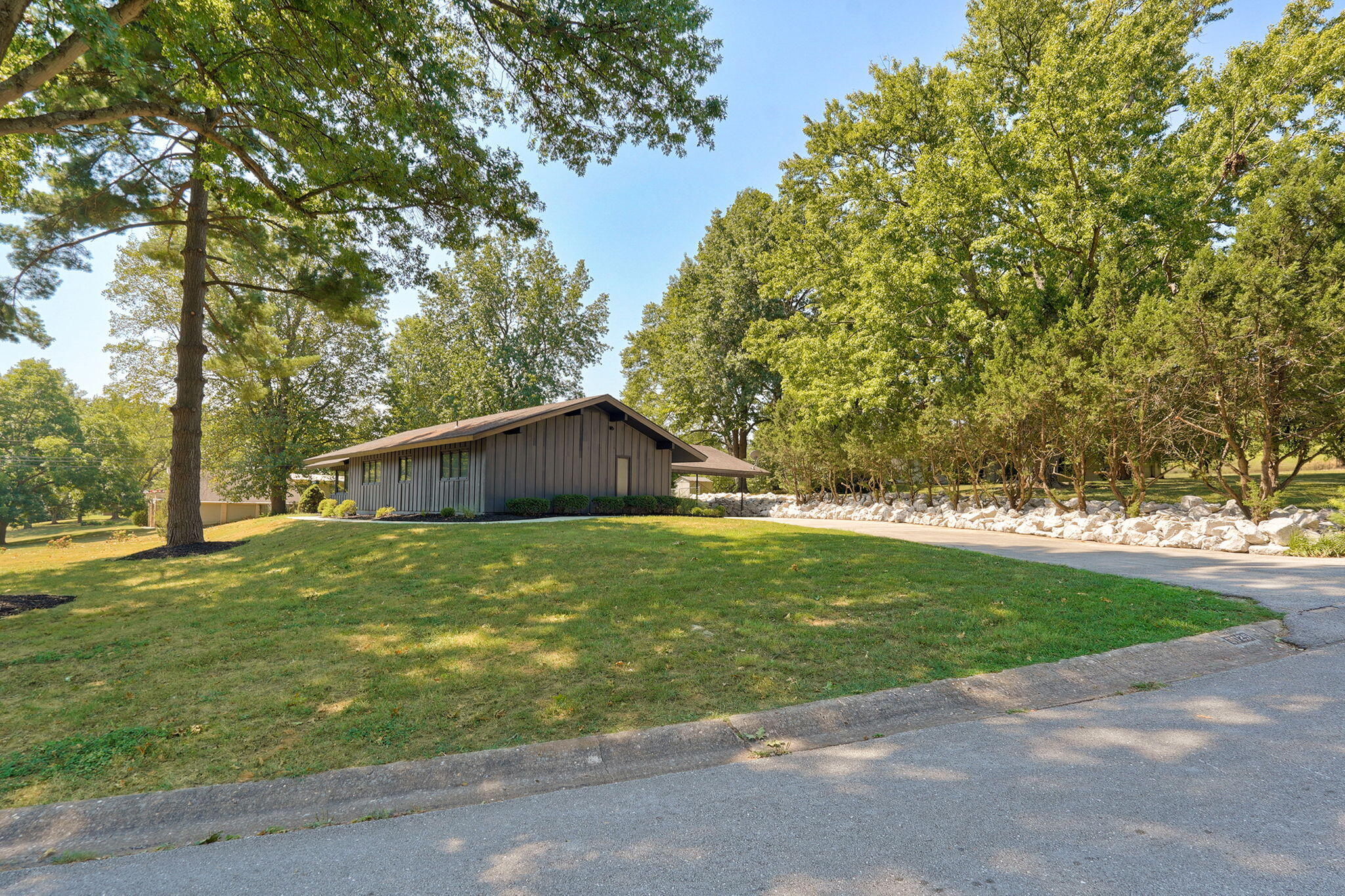 2025 South Arlington Terrace Property Photo 44