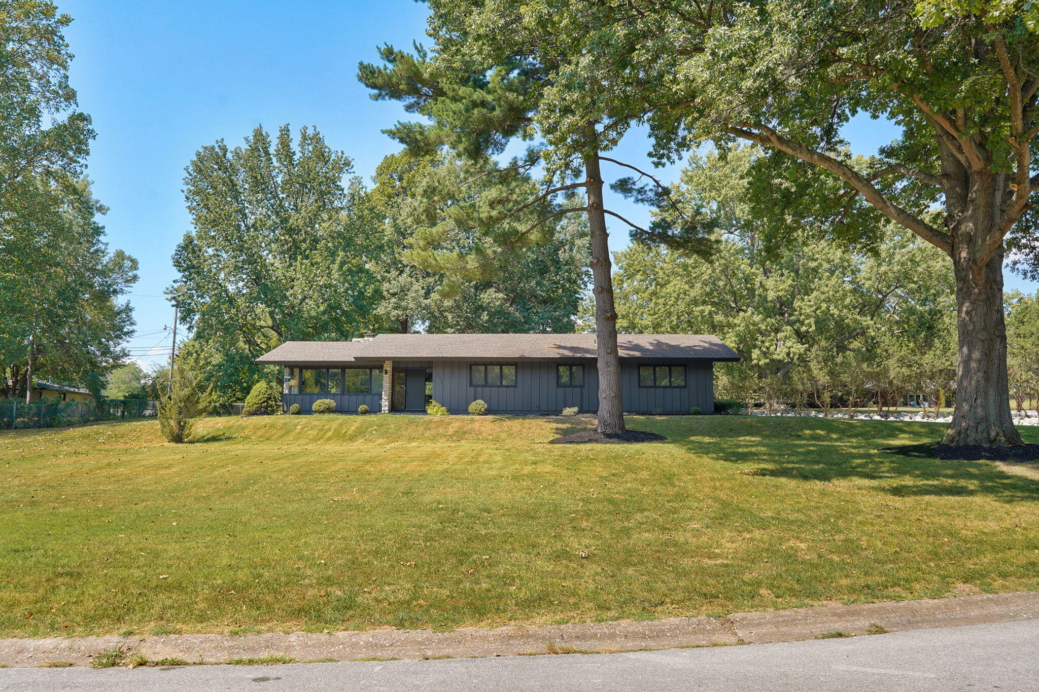 2025 South Arlington Terrace Property Photo 45