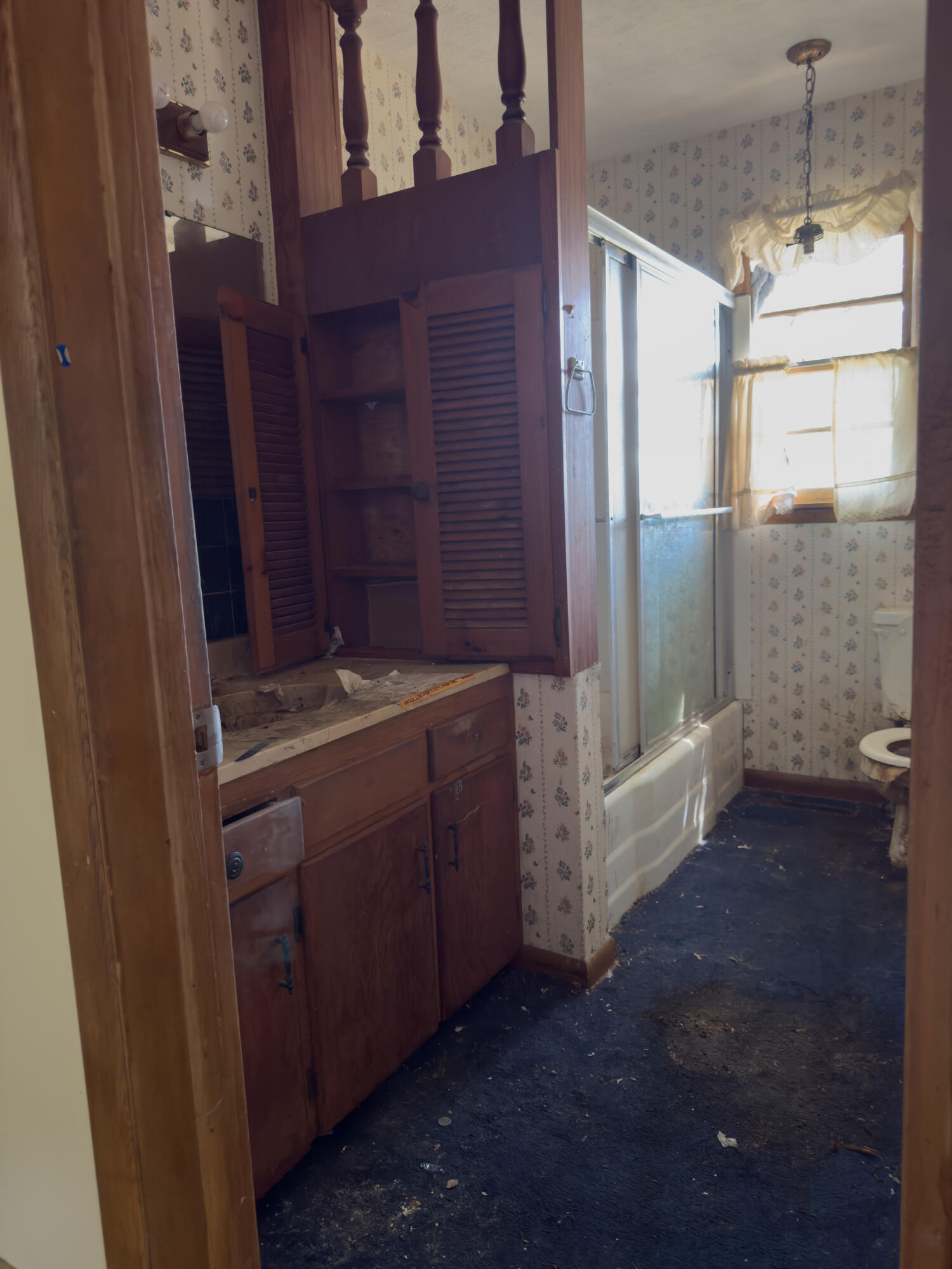 17630 Lawrence 1200 Property Photo 9