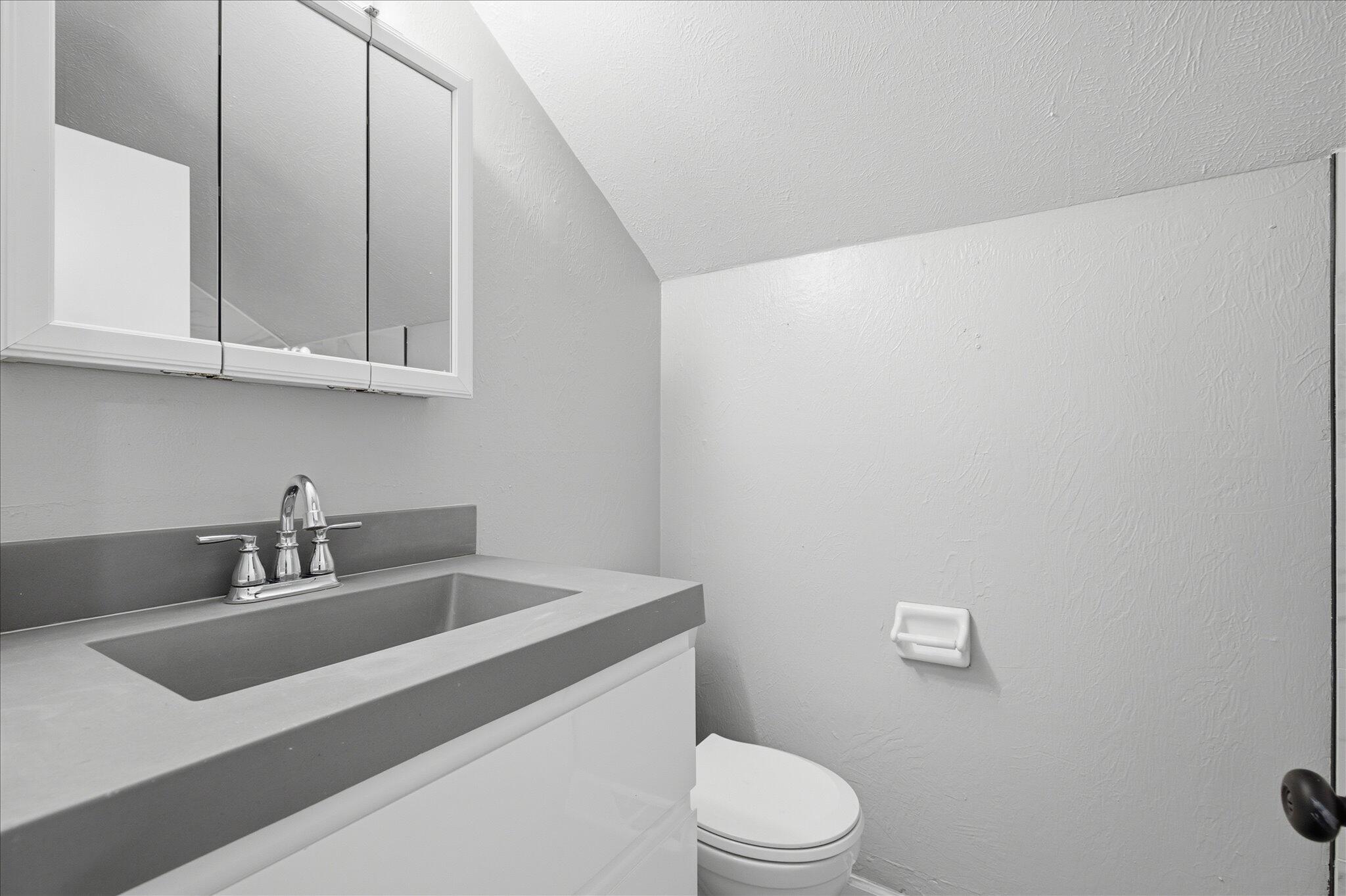 1015 West Downing Street Property Photo 24