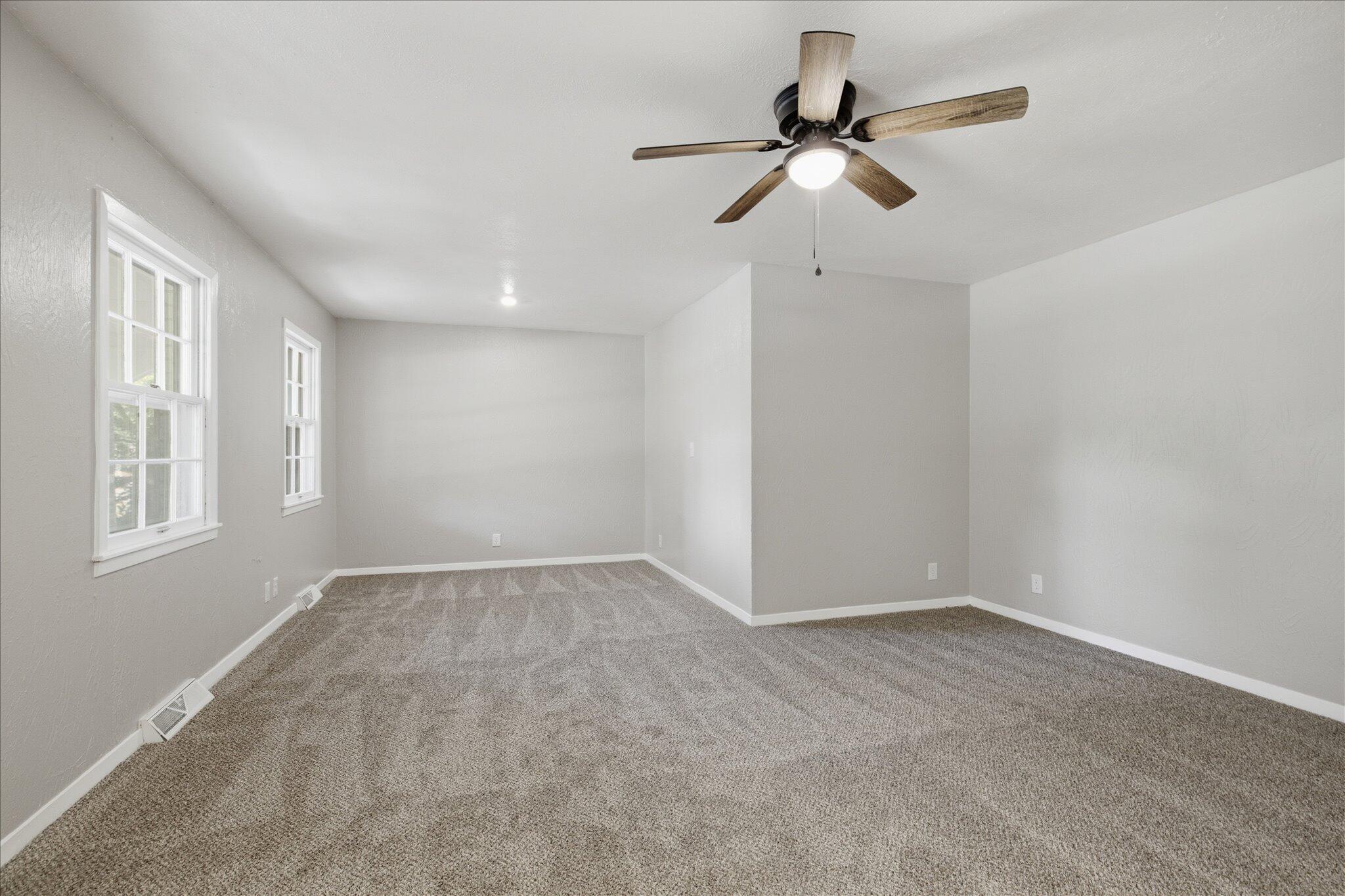 1015 West Downing Street Property Photo 27