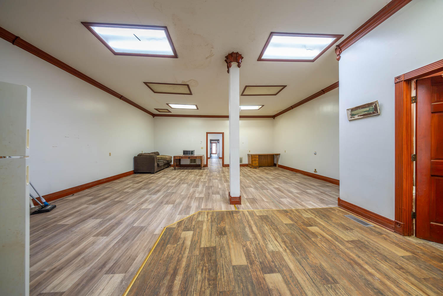 375 Main Street Property Photo 6