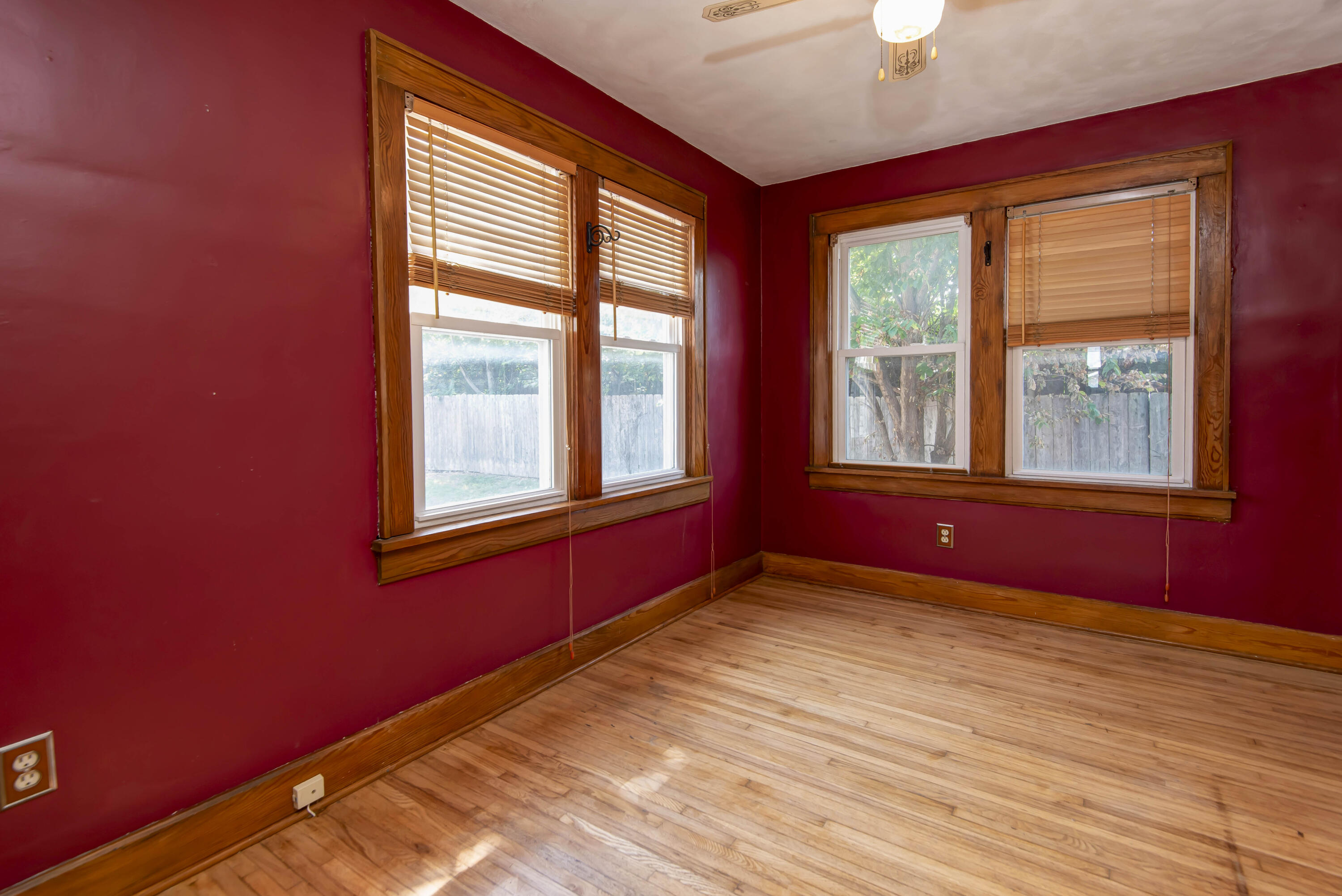 2424 North Broadway Avenue Property Photo 11
