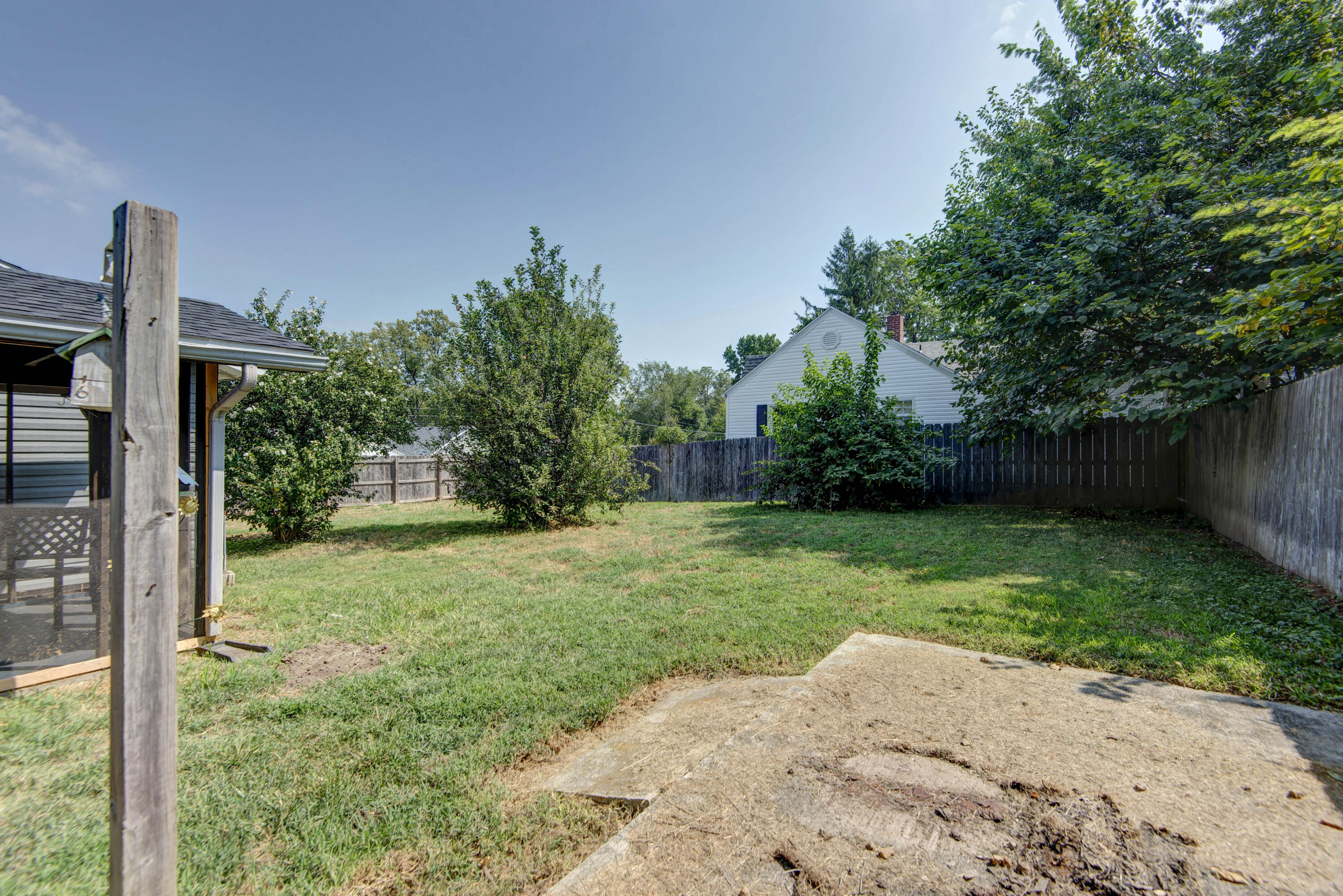 2424 North Broadway Avenue Property Photo 21