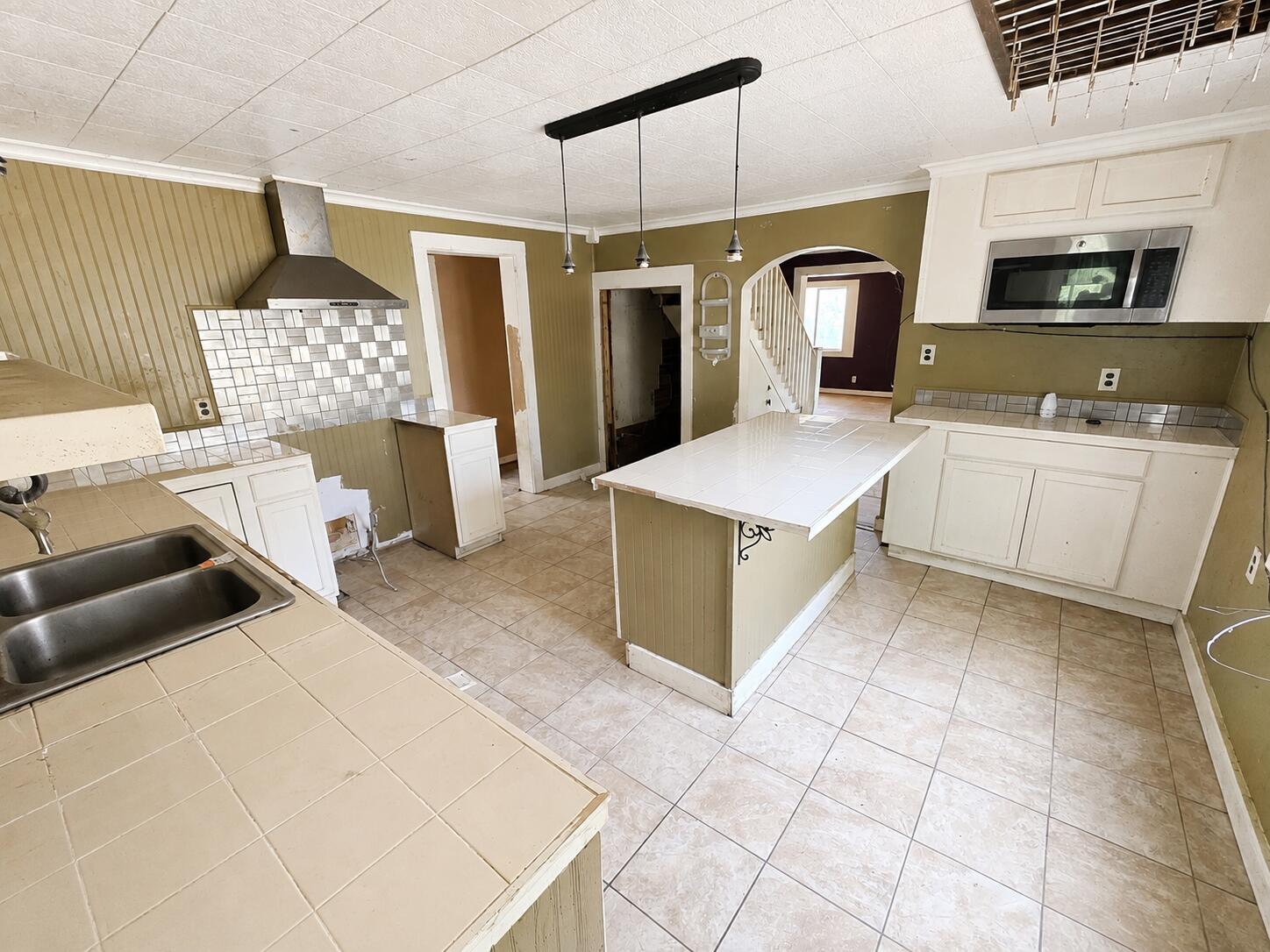 16307 Farm Road 2110 Property Photo 5