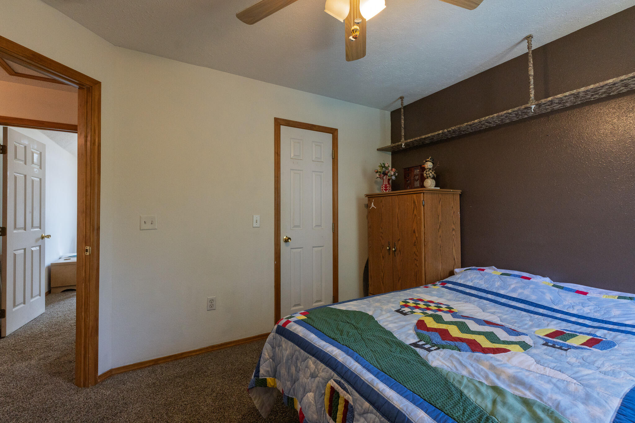 403 East Halsey Street Property Photo 31