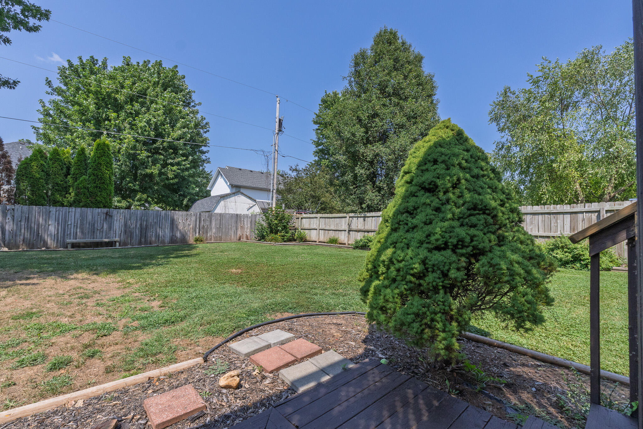 403 East Halsey Street Property Photo 48