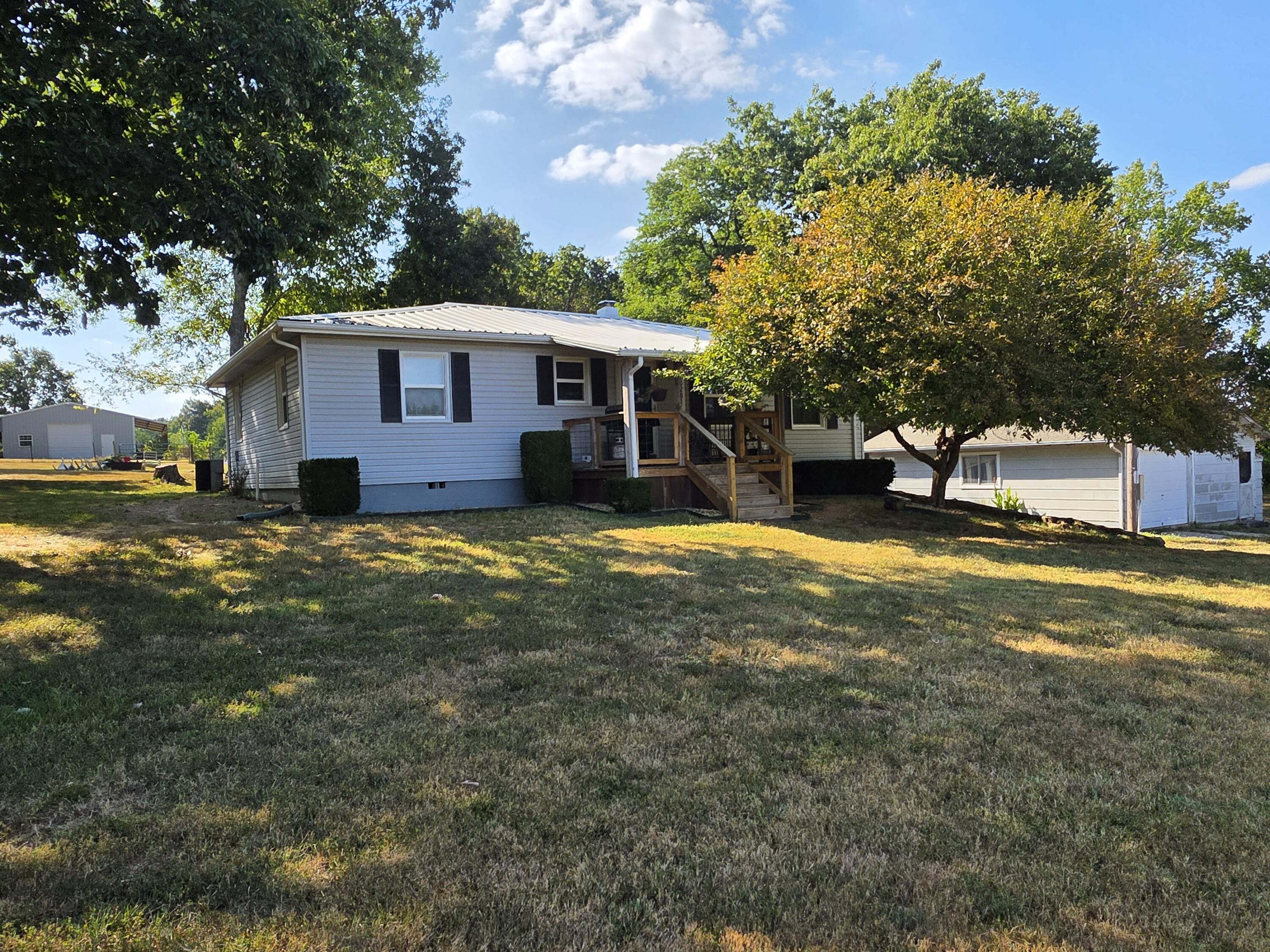 10281 Lawrence 1240