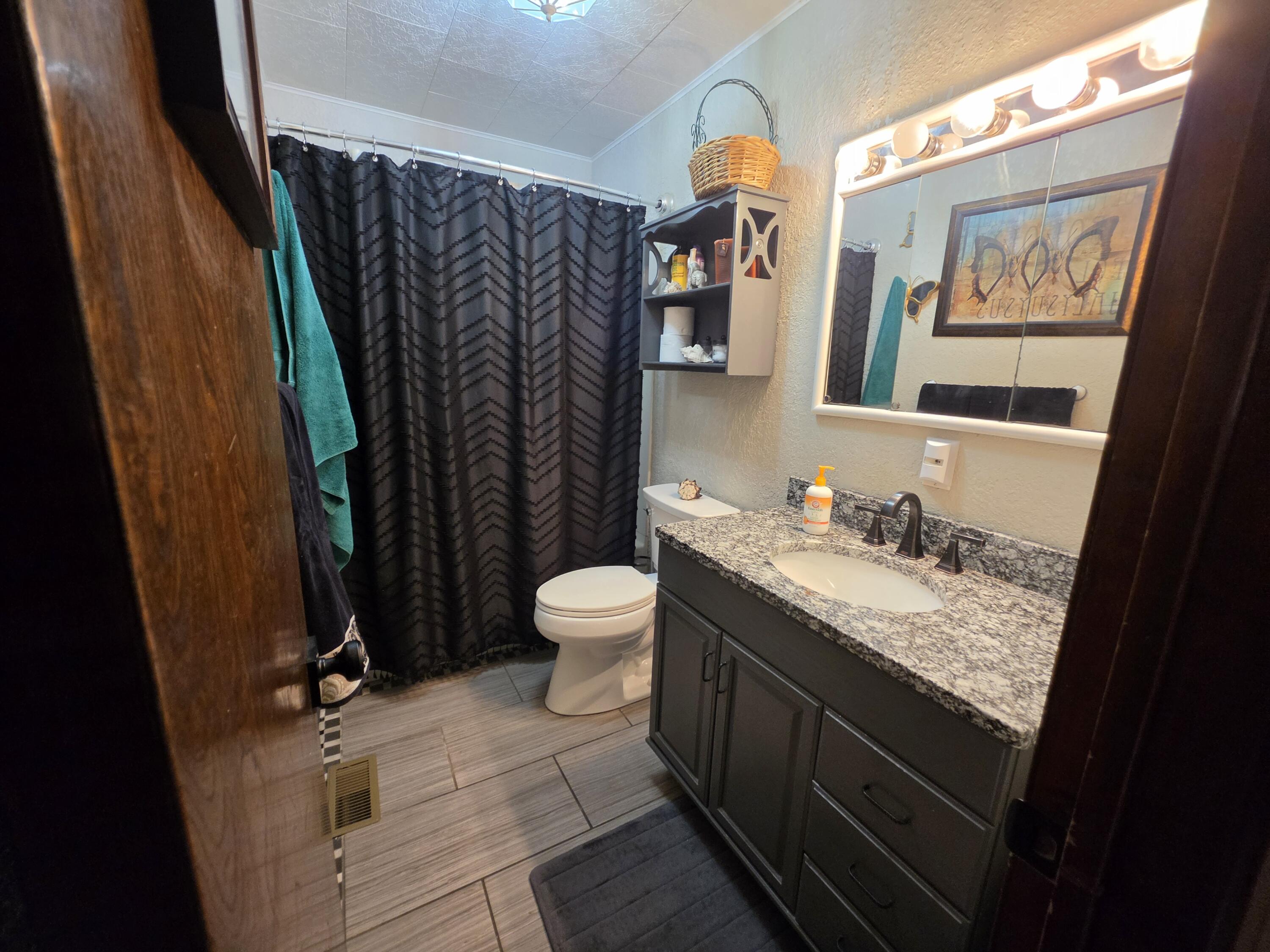 10281 Lawrence 1240 Property Photo 38