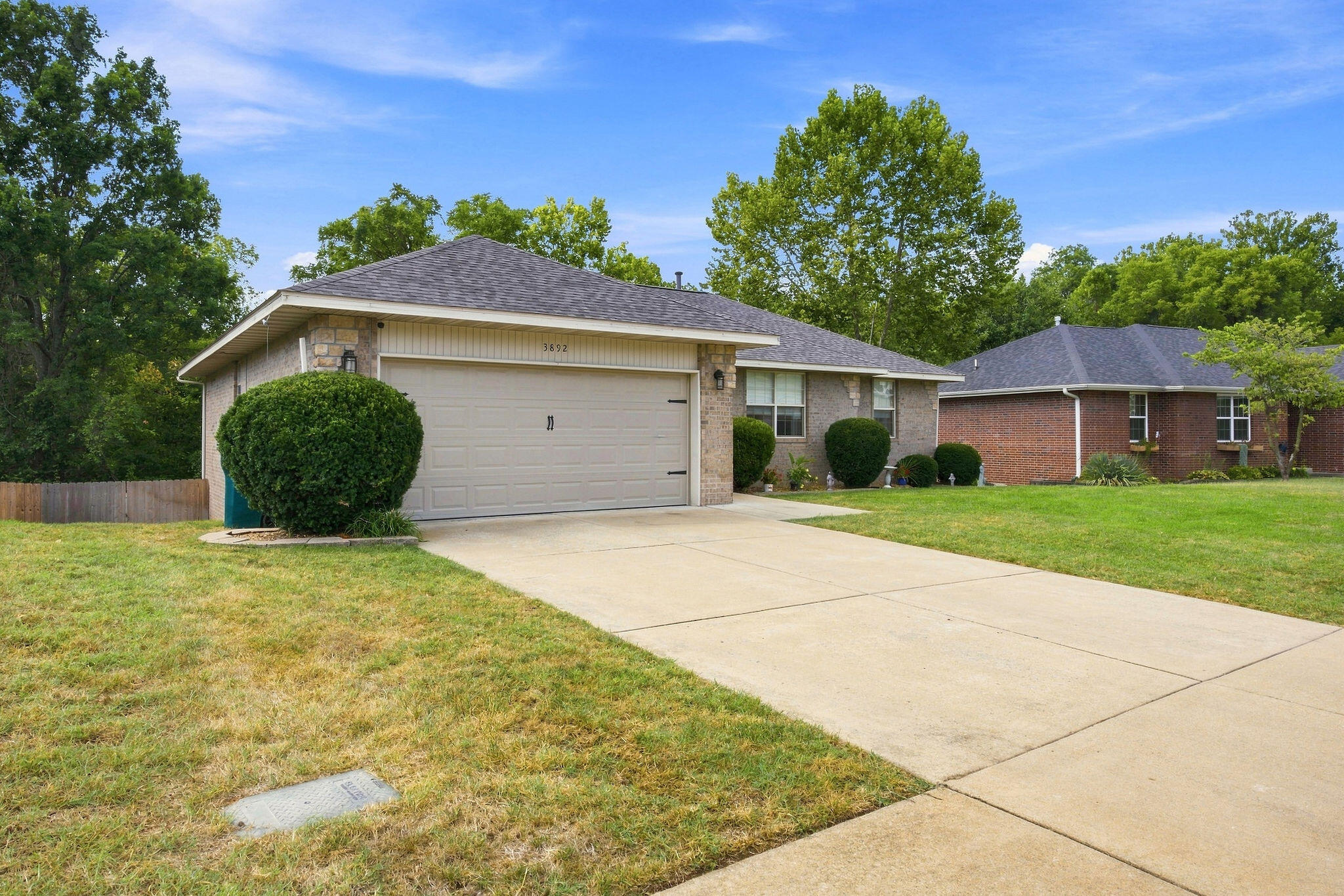 3892 West Parkridge Circle Property Photo 5