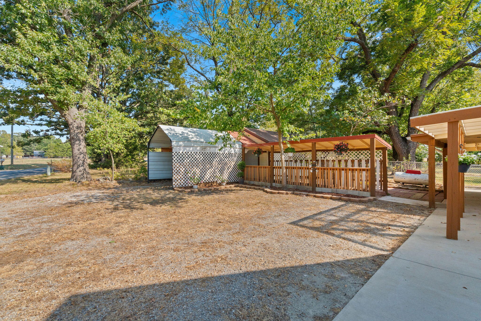 10503 Lawrence 1112 Property Photo 4