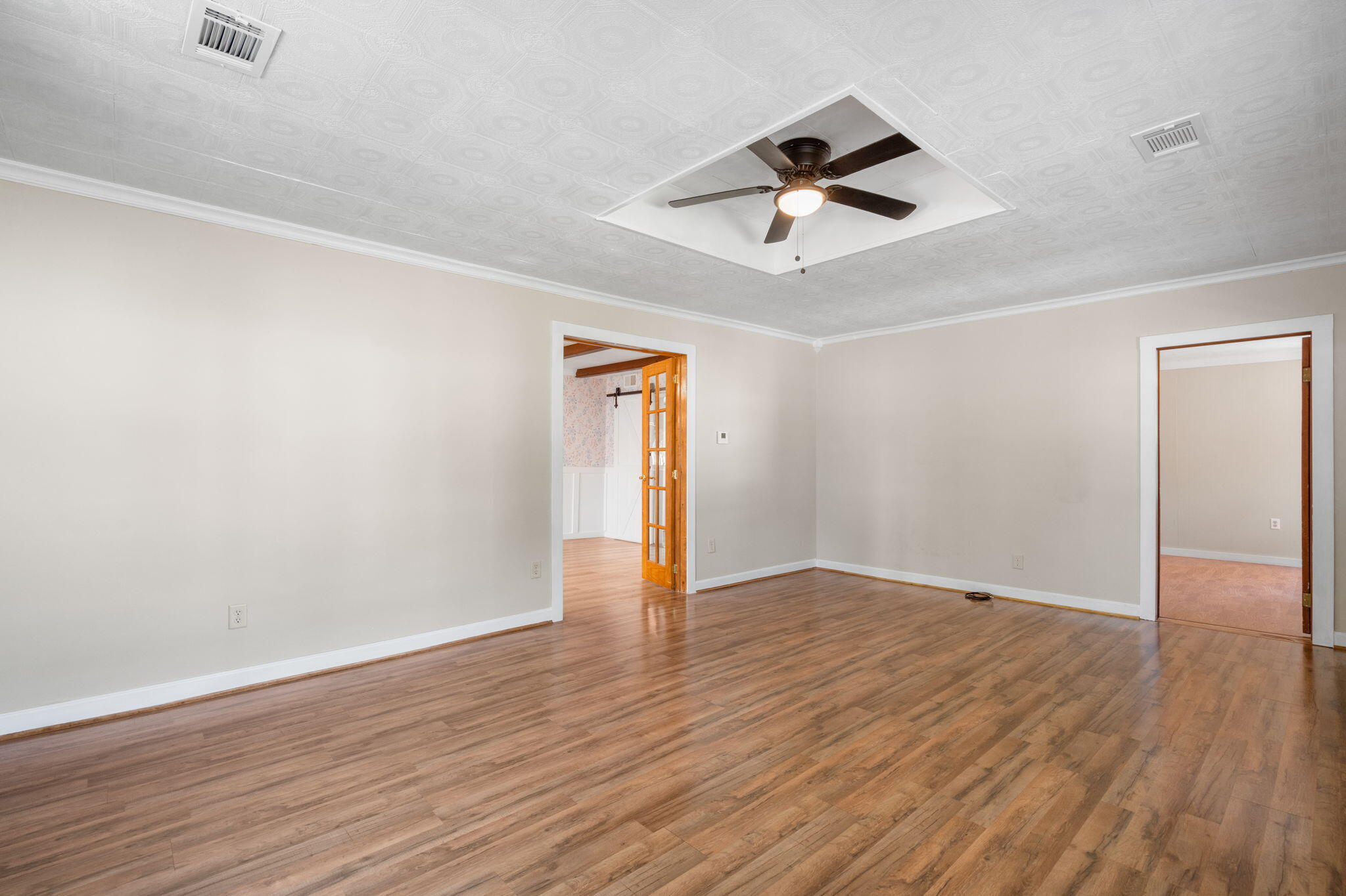 10503 Lawrence 1112 Property Photo 8