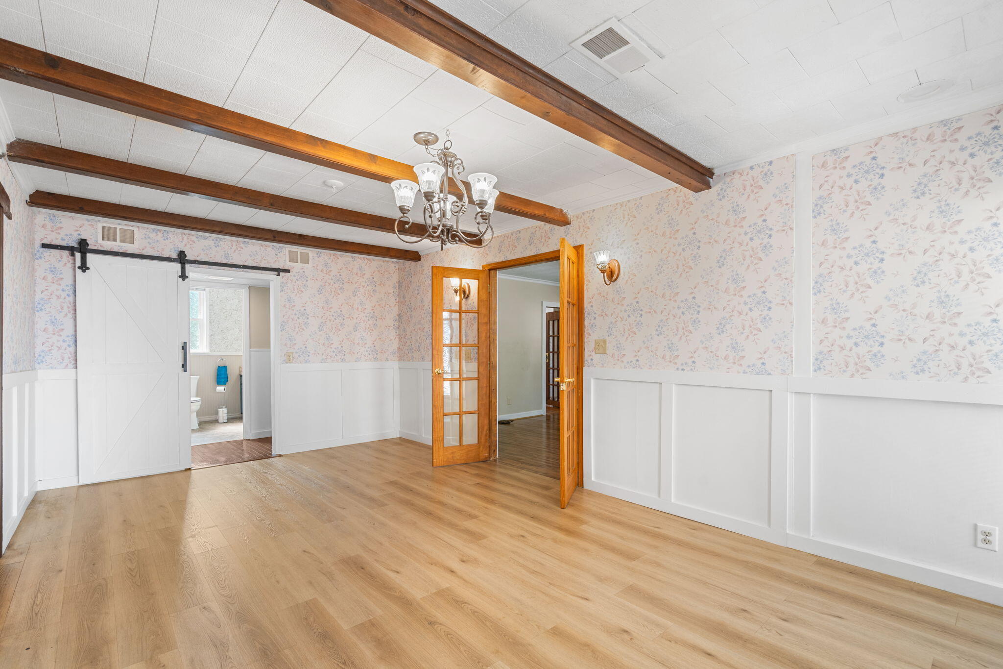 10503 Lawrence 1112 Property Photo 11