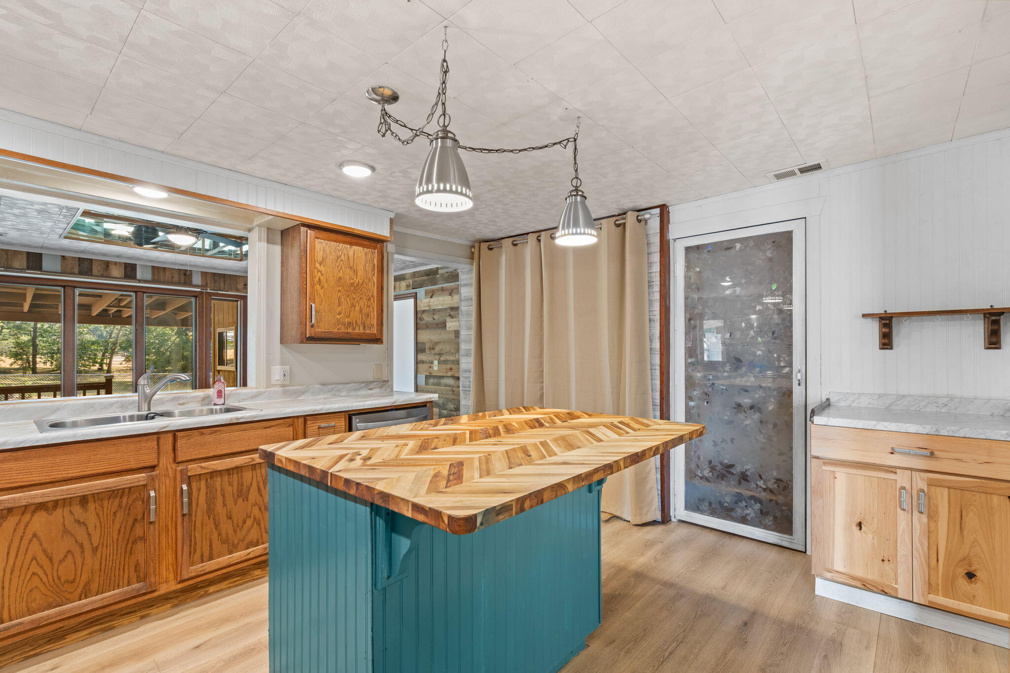 10503 Lawrence 1112 Property Photo 14