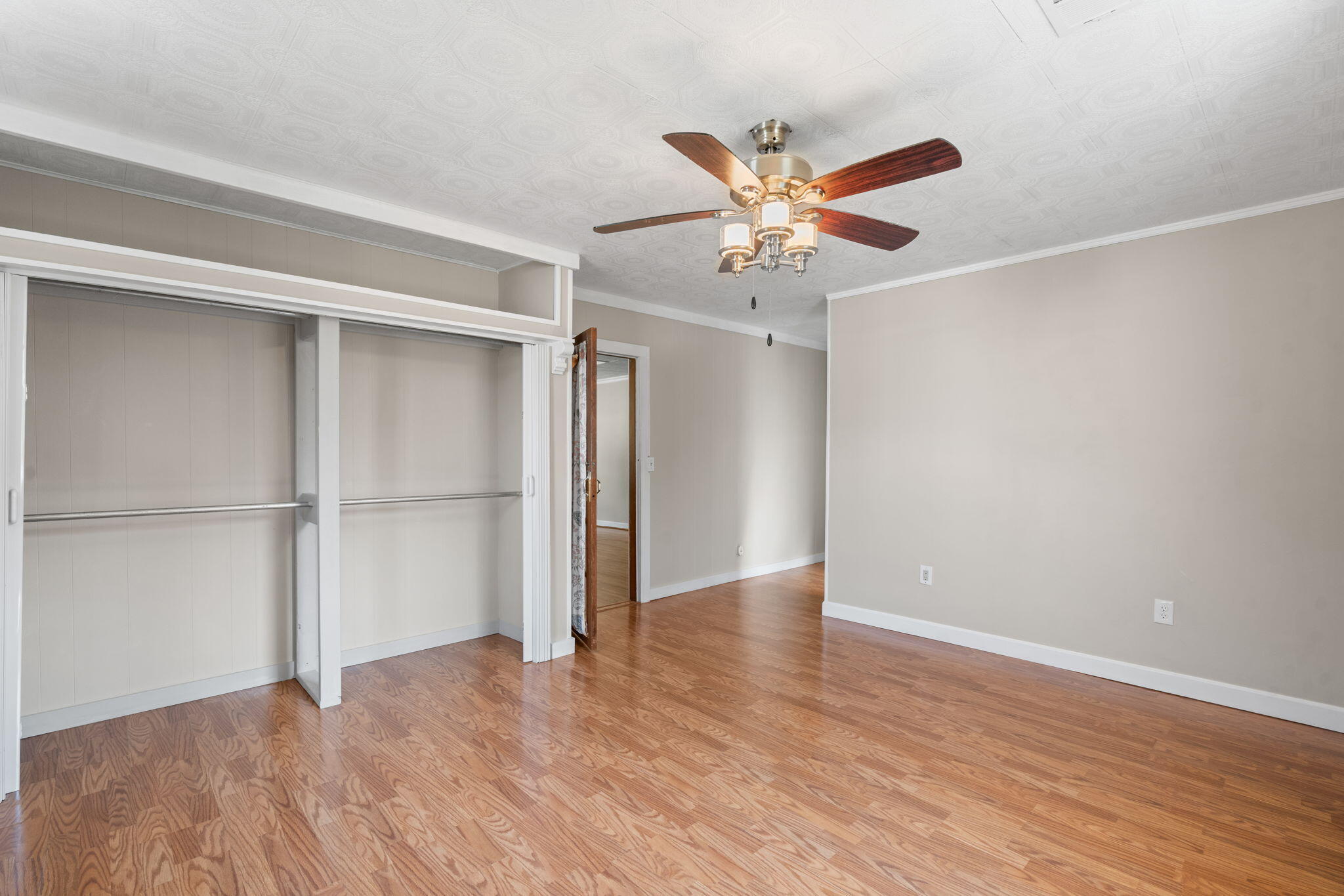 10503 Lawrence 1112 Property Photo 23