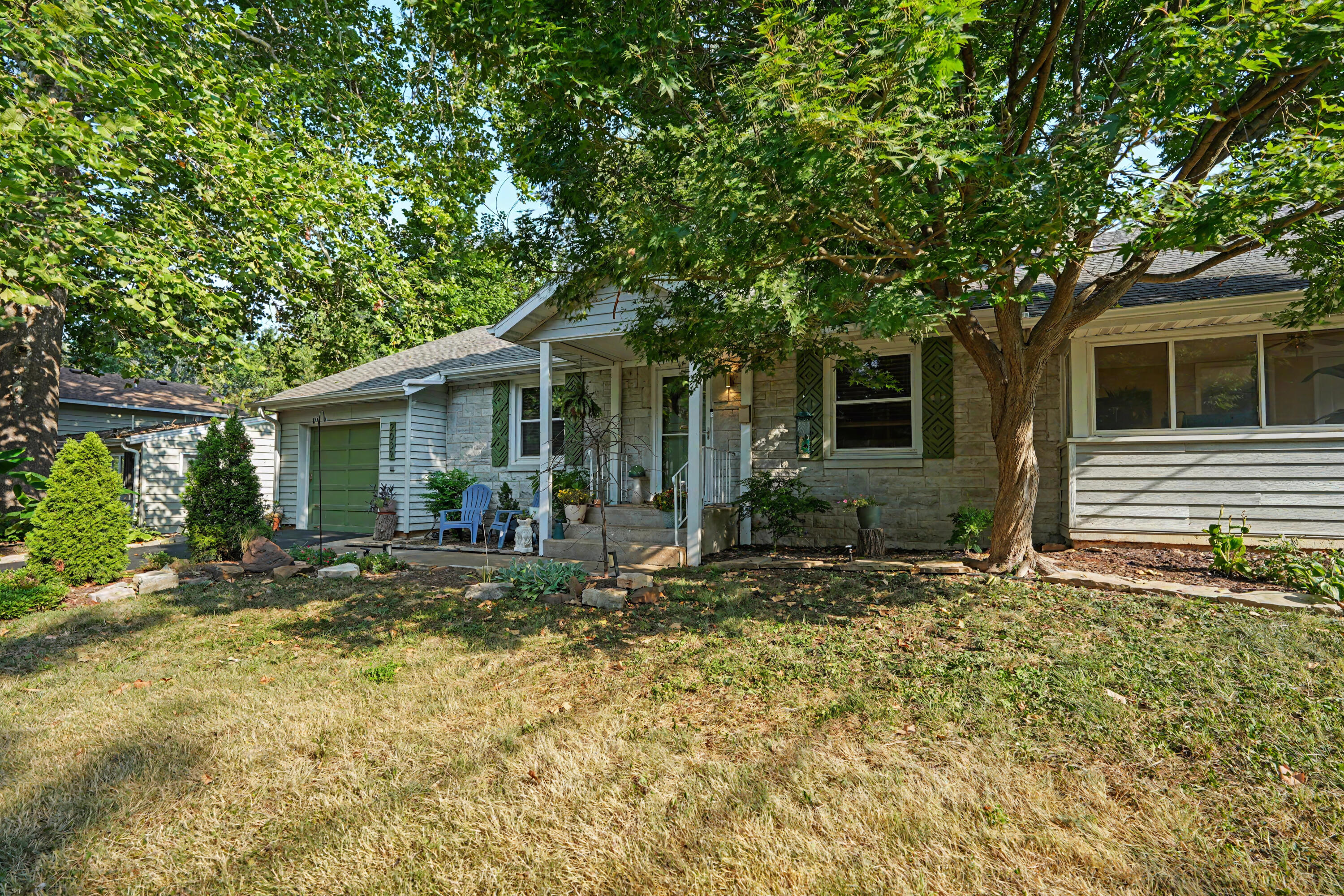 2039 East Wayland Street Property Photo 6