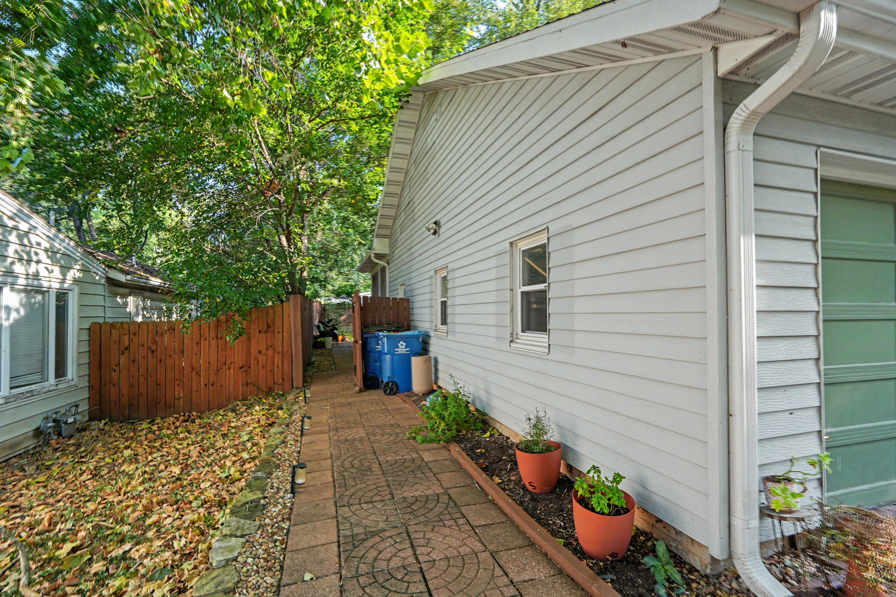 2039 East Wayland Street Property Photo 45