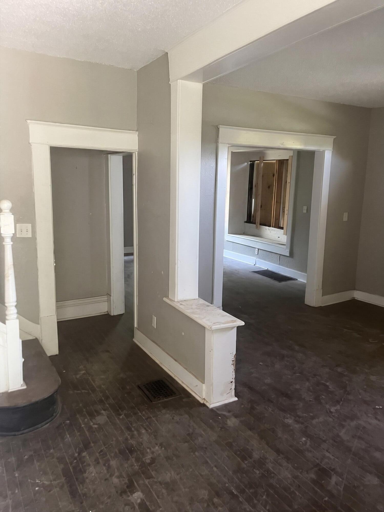 2819 Brooklyn Avenue Property Photo 2