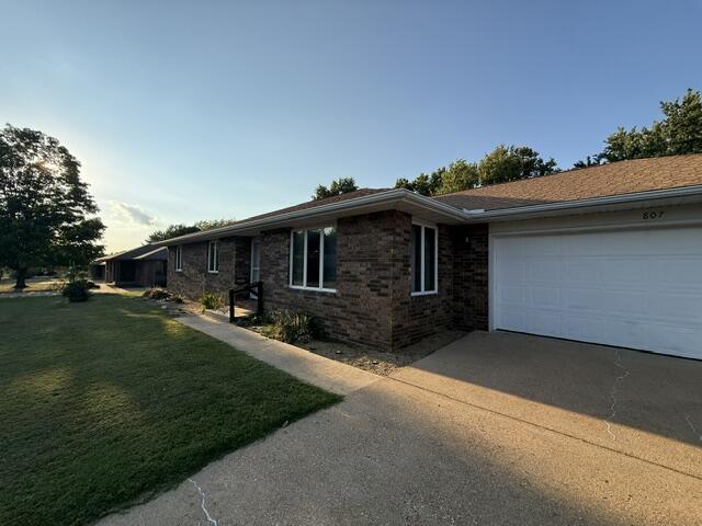 807 East 16th Street Property Photo 4