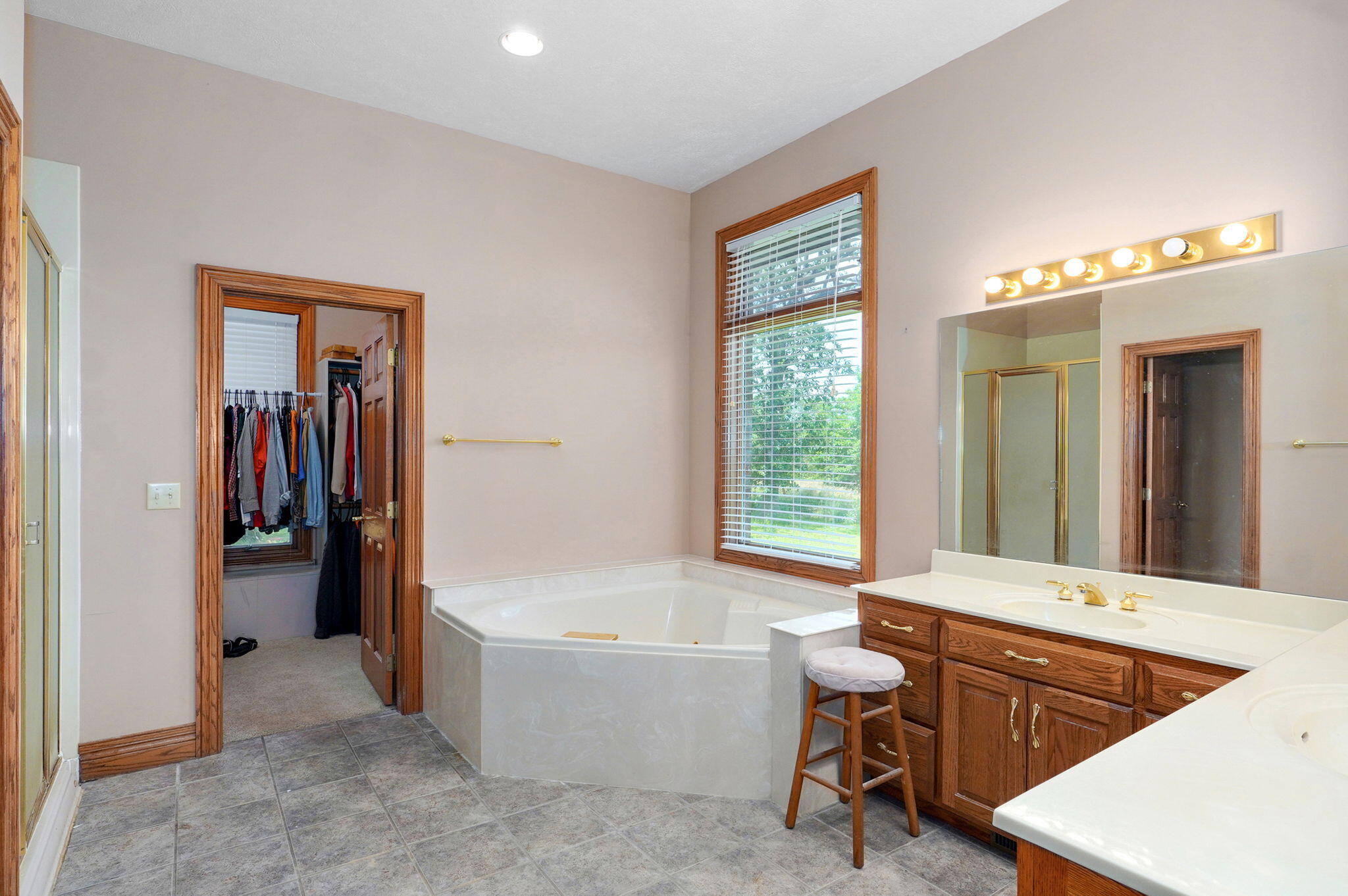 9215 West Farm Road 94 Property Photo 25