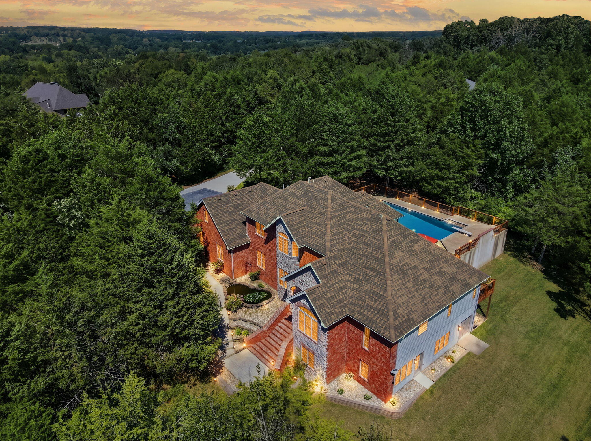 330 River Rock Road Property Photo 8
