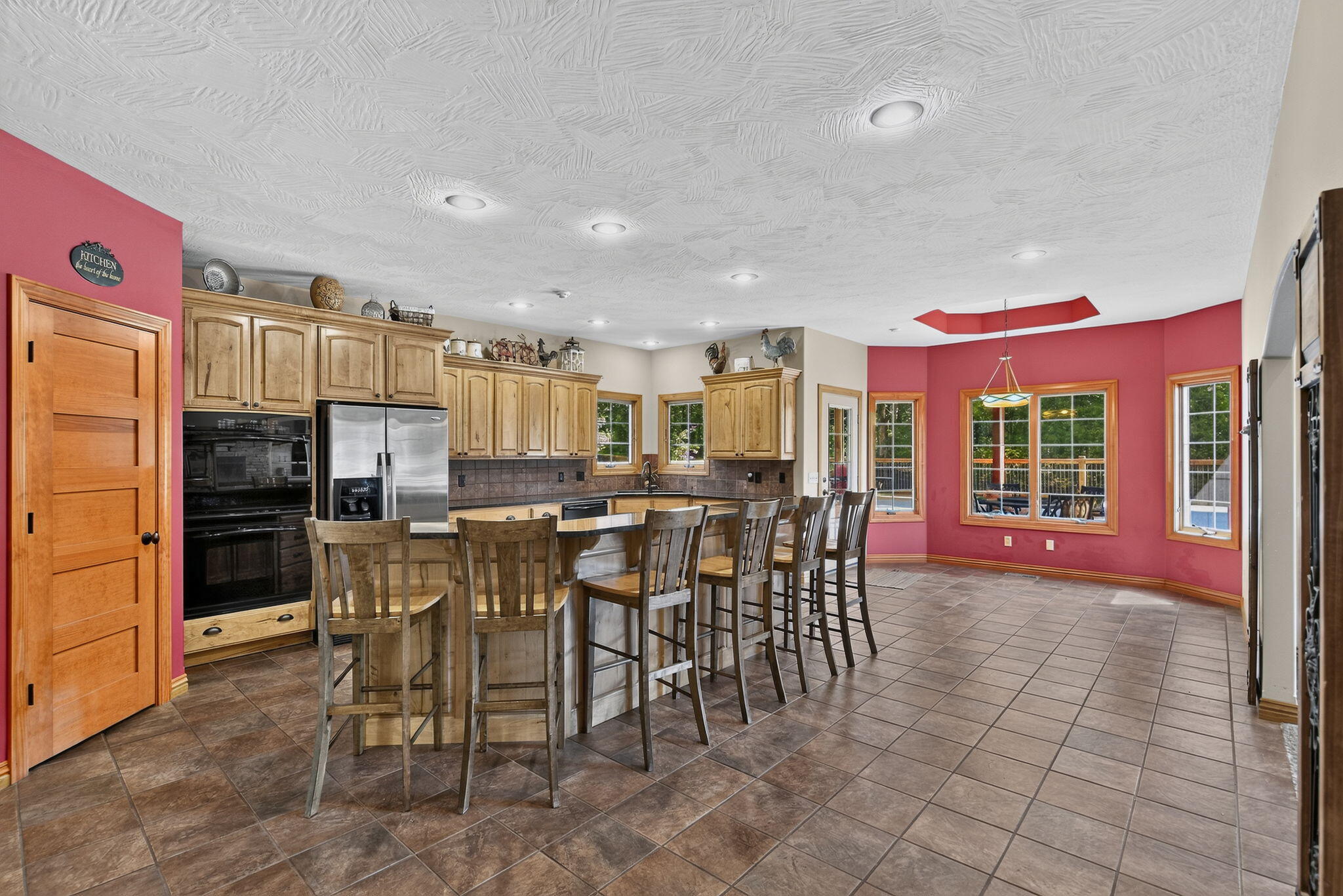 330 River Rock Road Property Photo 17
