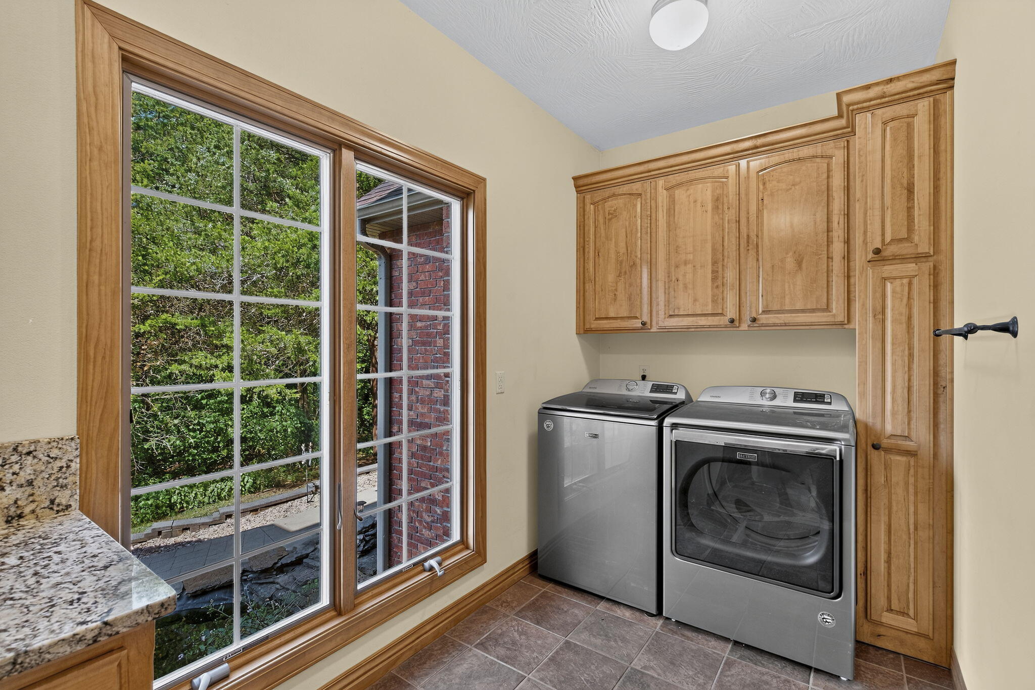 330 River Rock Road Property Photo 45