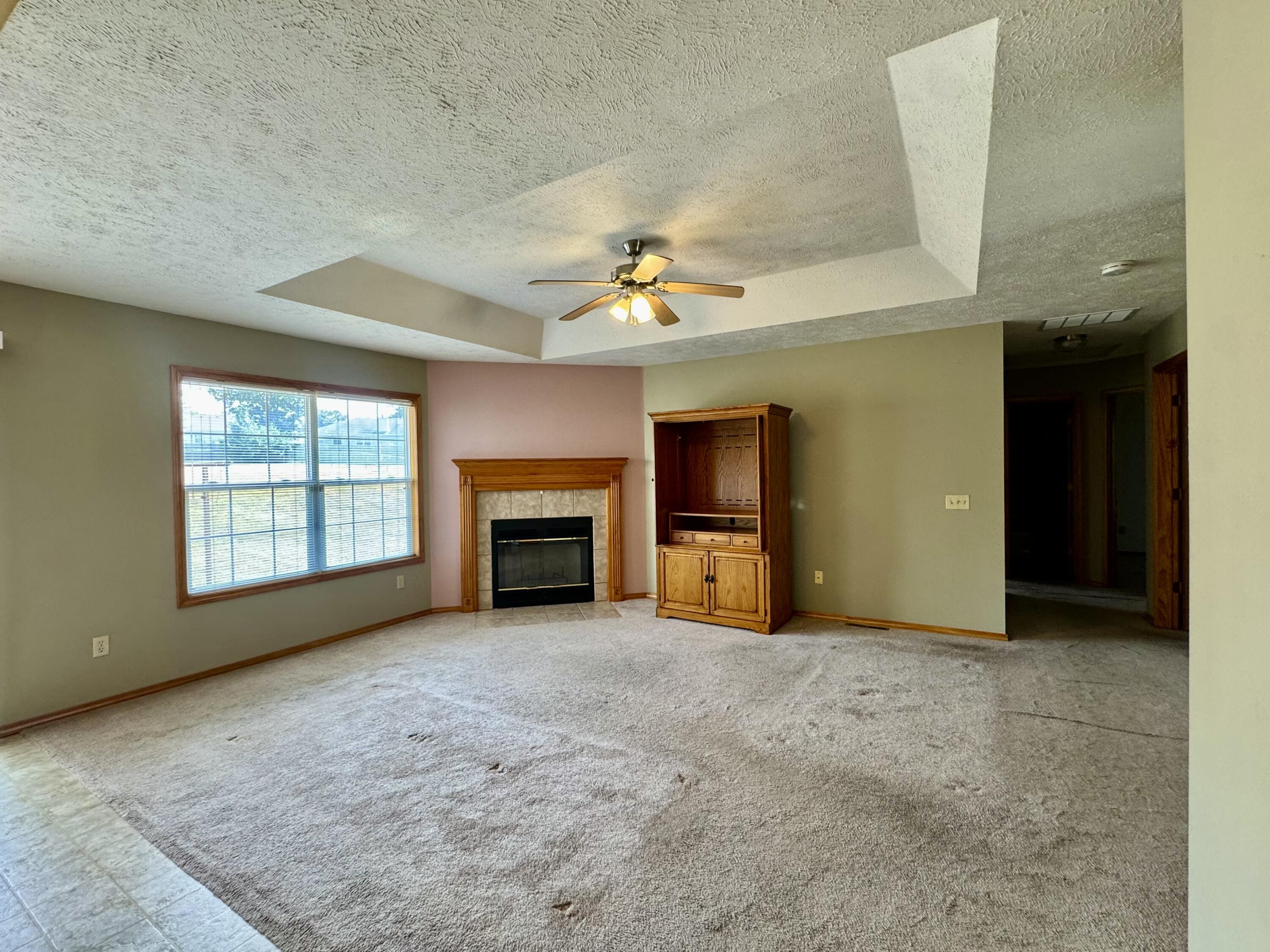 3802 West Greenway Drive Property Photo 8