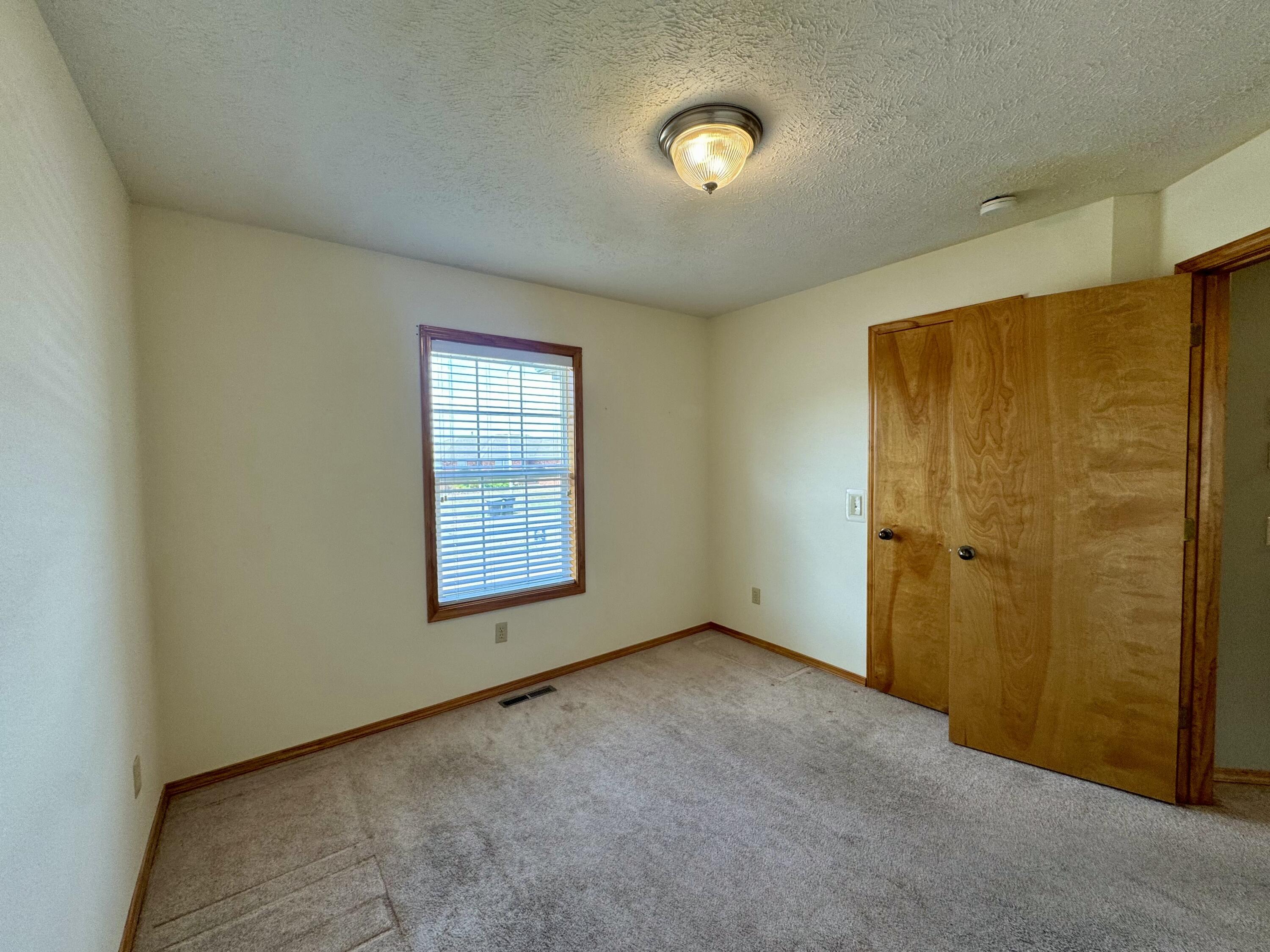 3802 West Greenway Drive Property Photo 15