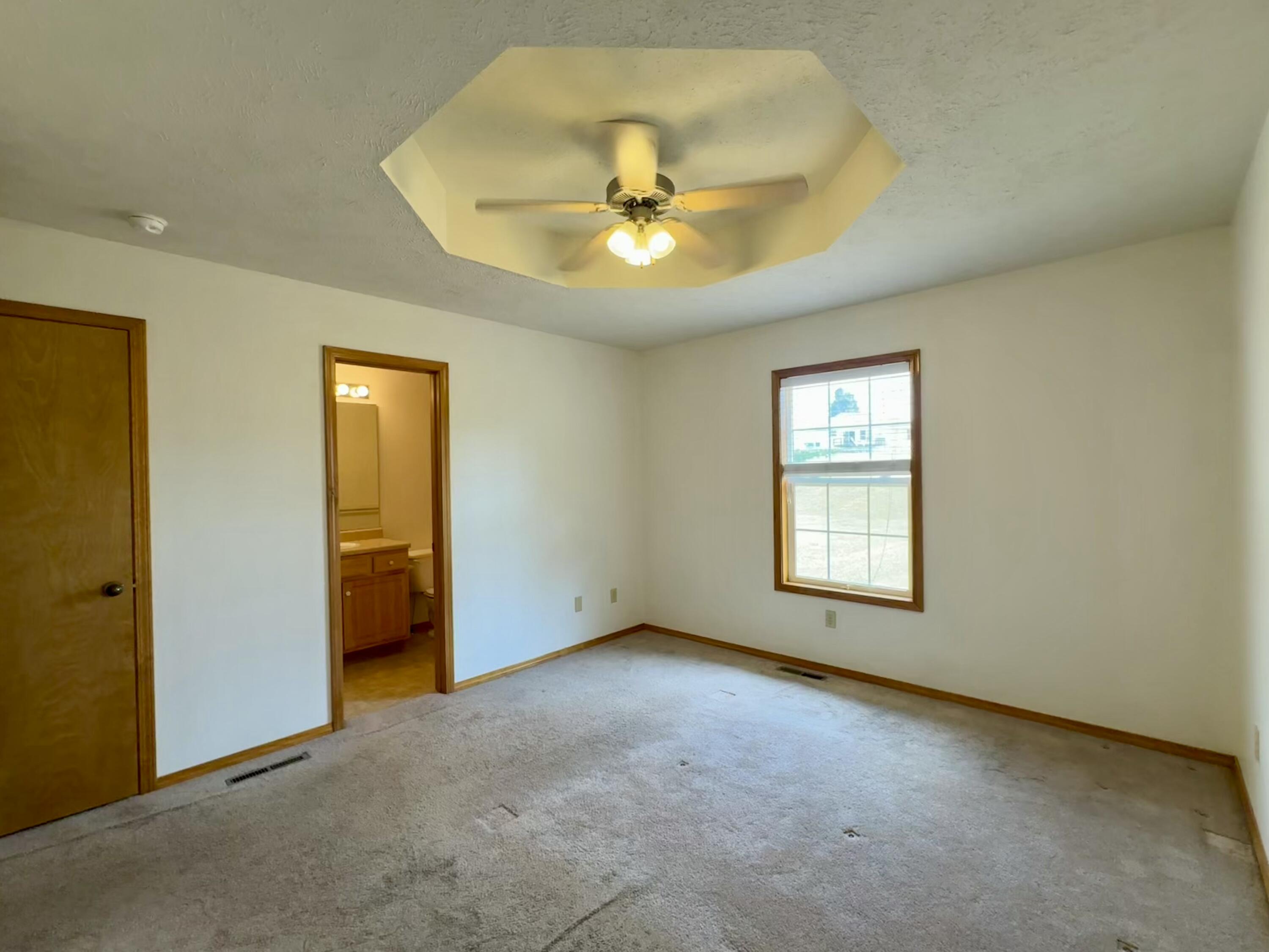 3802 West Greenway Drive Property Photo 16