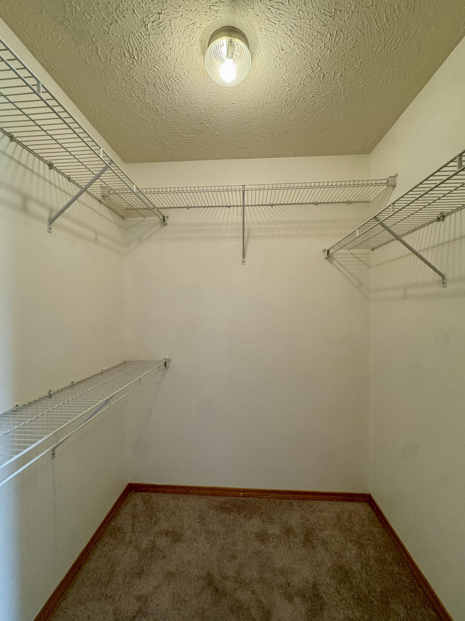 3802 West Greenway Drive Property Photo 17