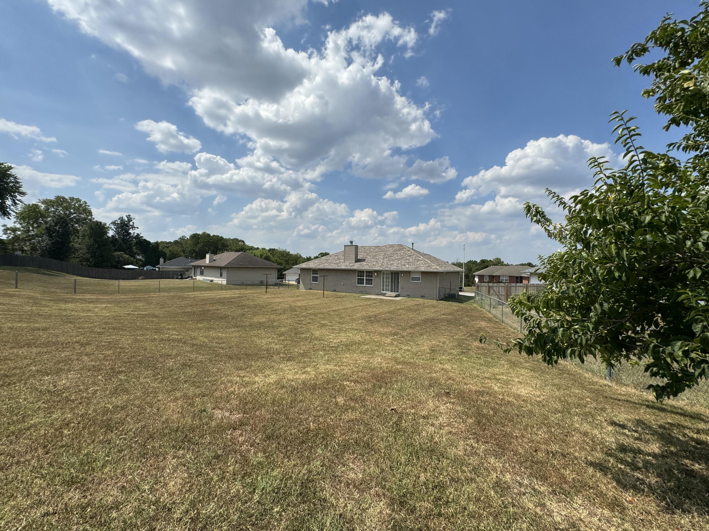 3802 West Greenway Drive Property Photo 19