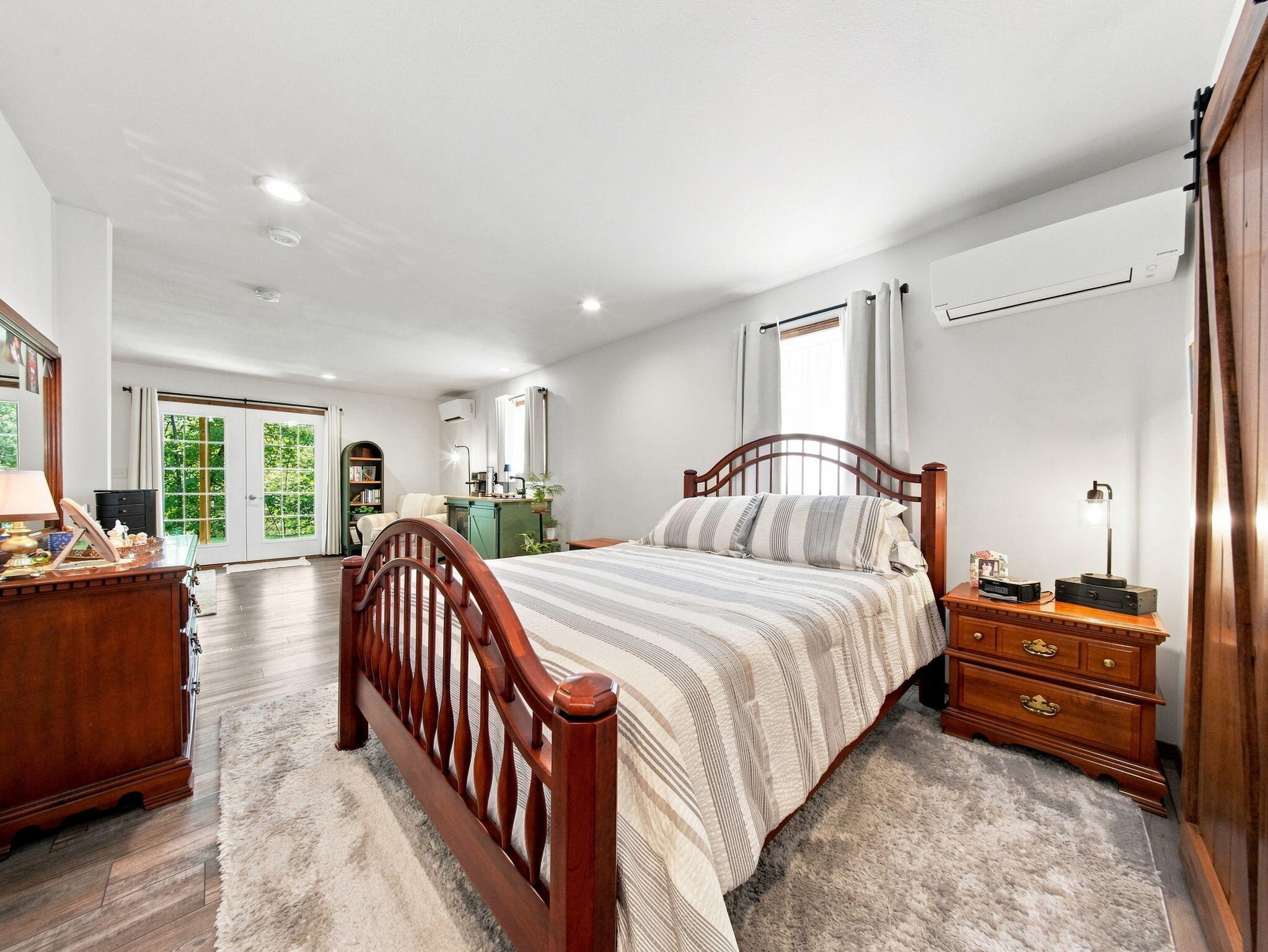 426 Stock Drive Property Photo 15