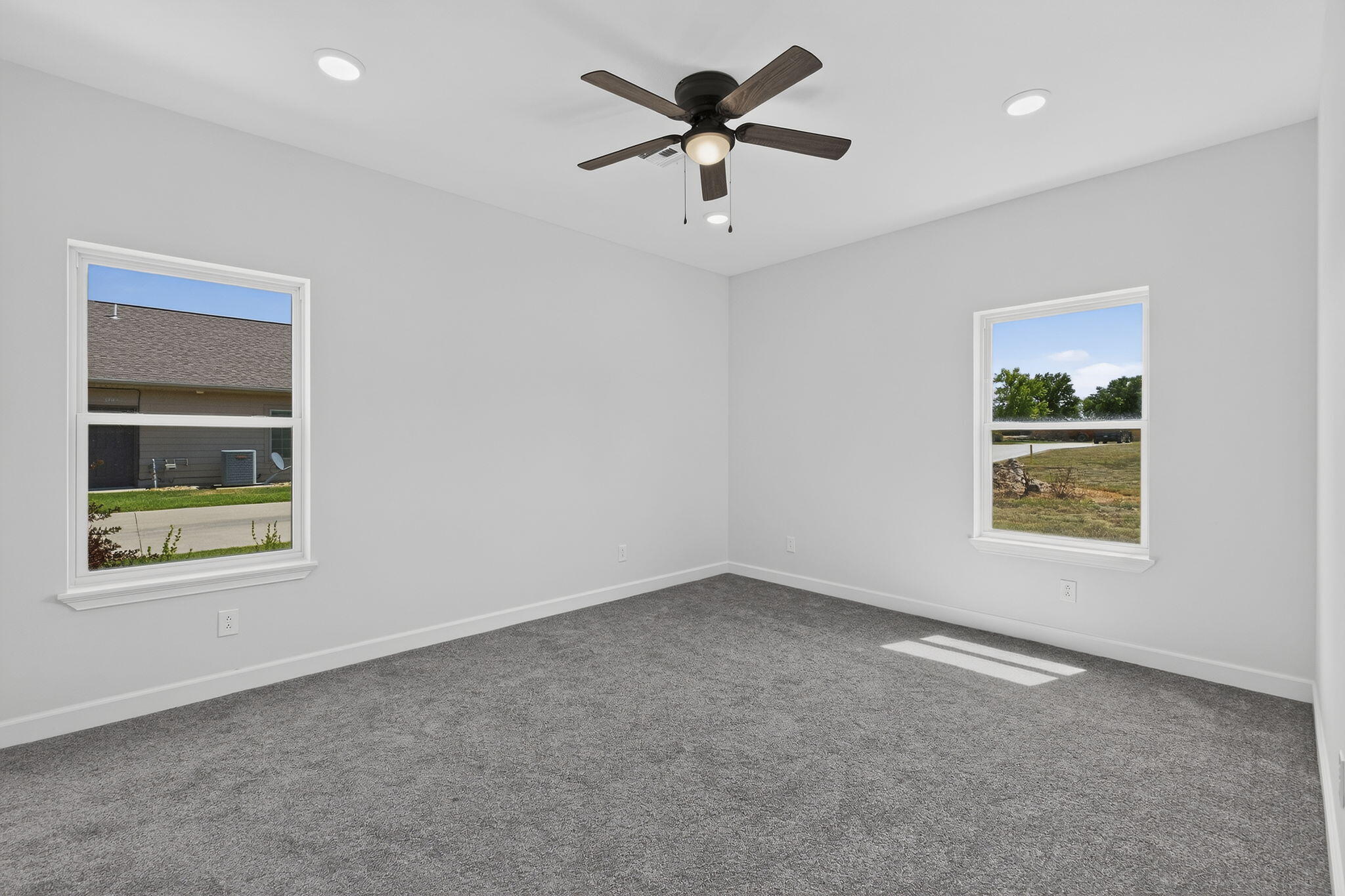 60332869 Property Photo 13