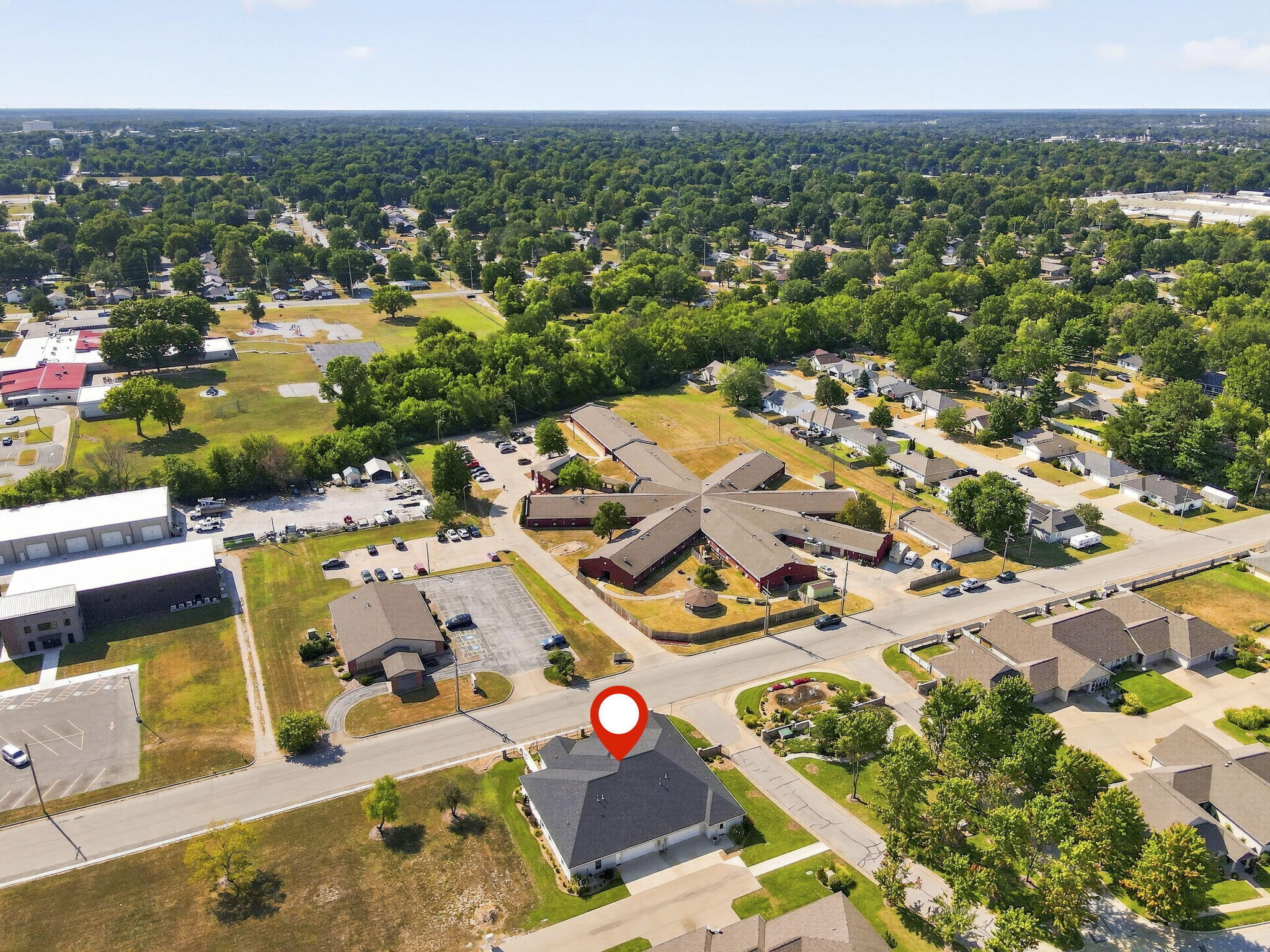 60332869 Property Photo 23