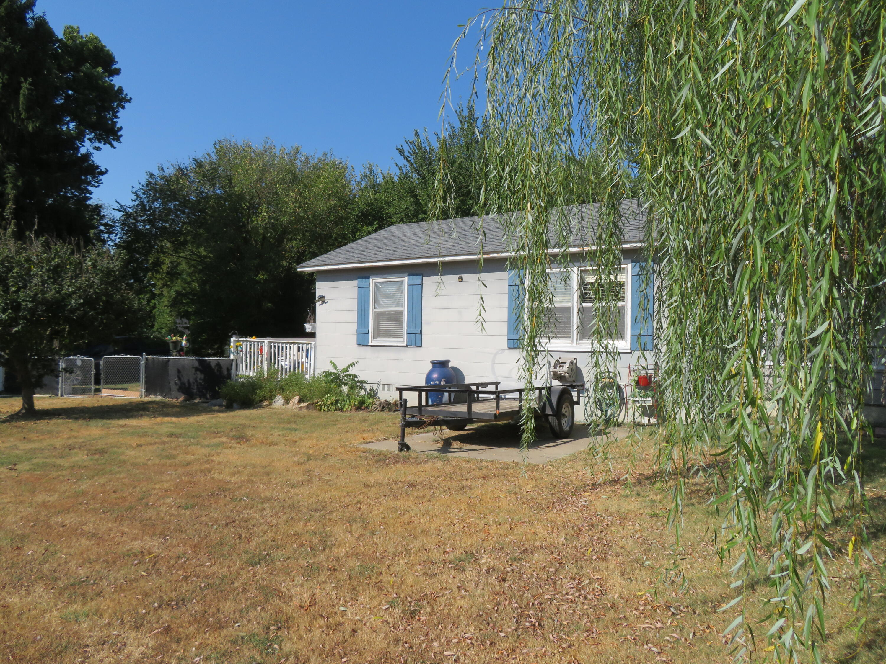 200 East Lee Street Property Photo 11