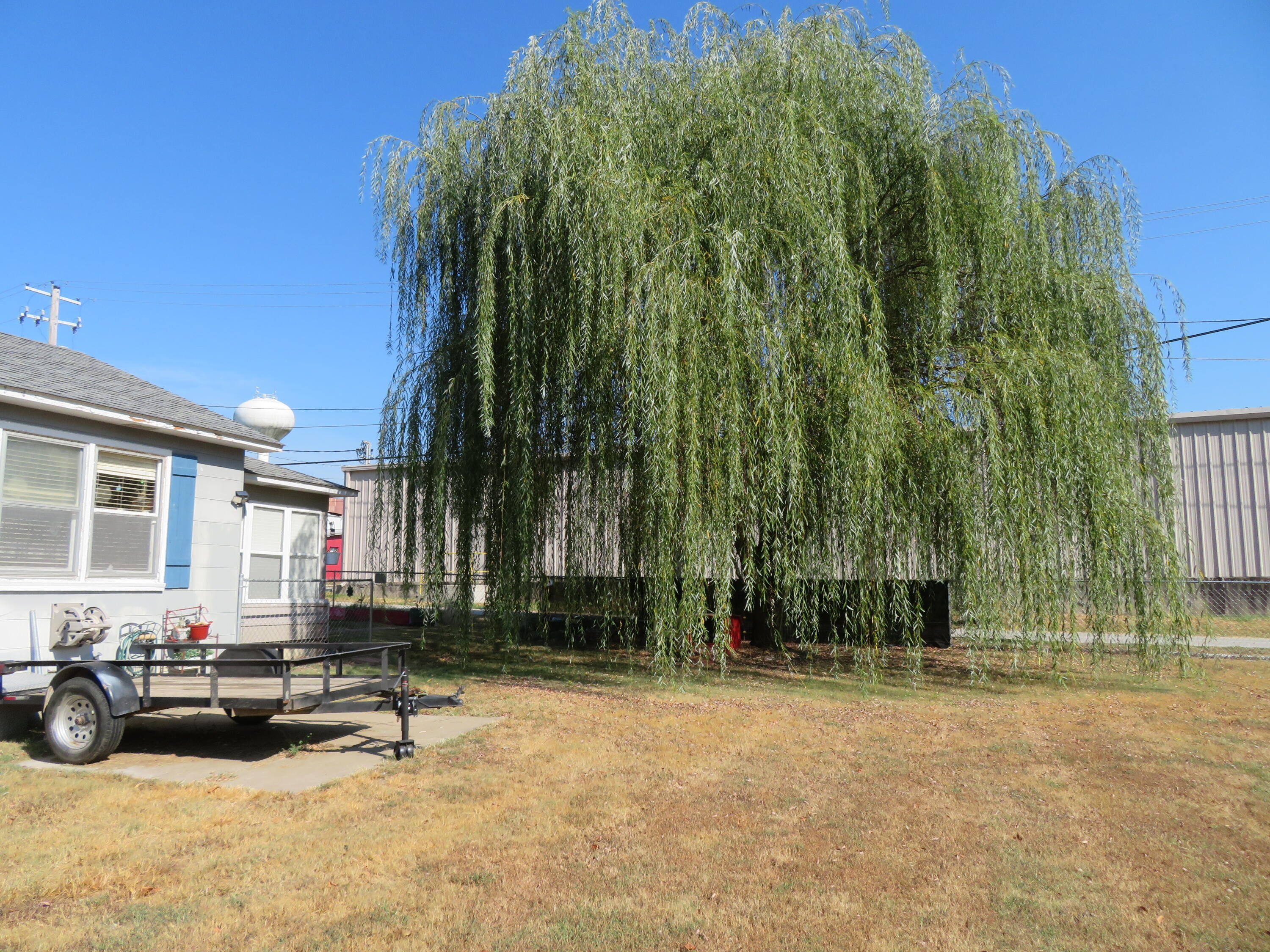 200 East Lee Street Property Photo 12