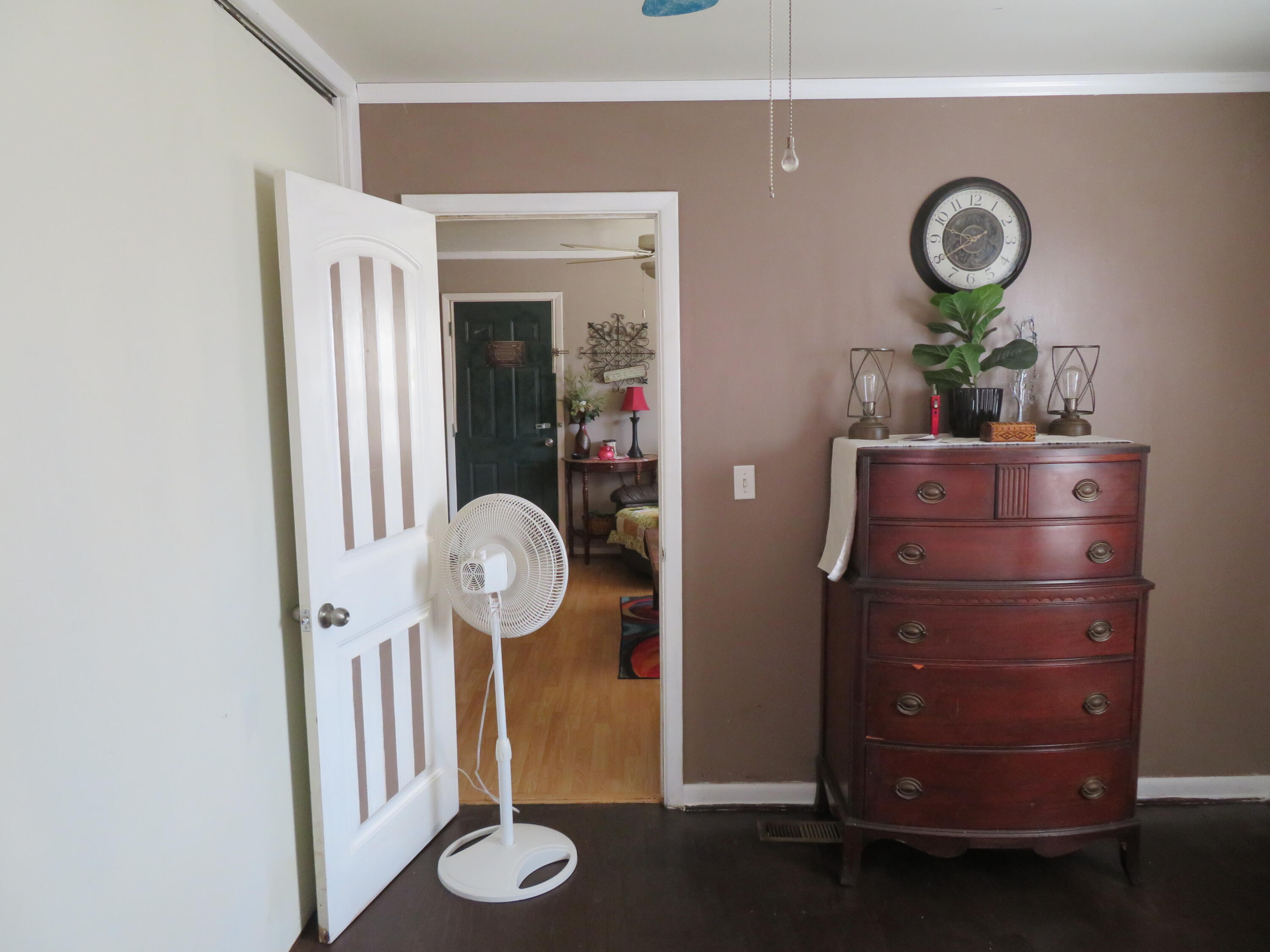 200 East Lee Street Property Photo 25