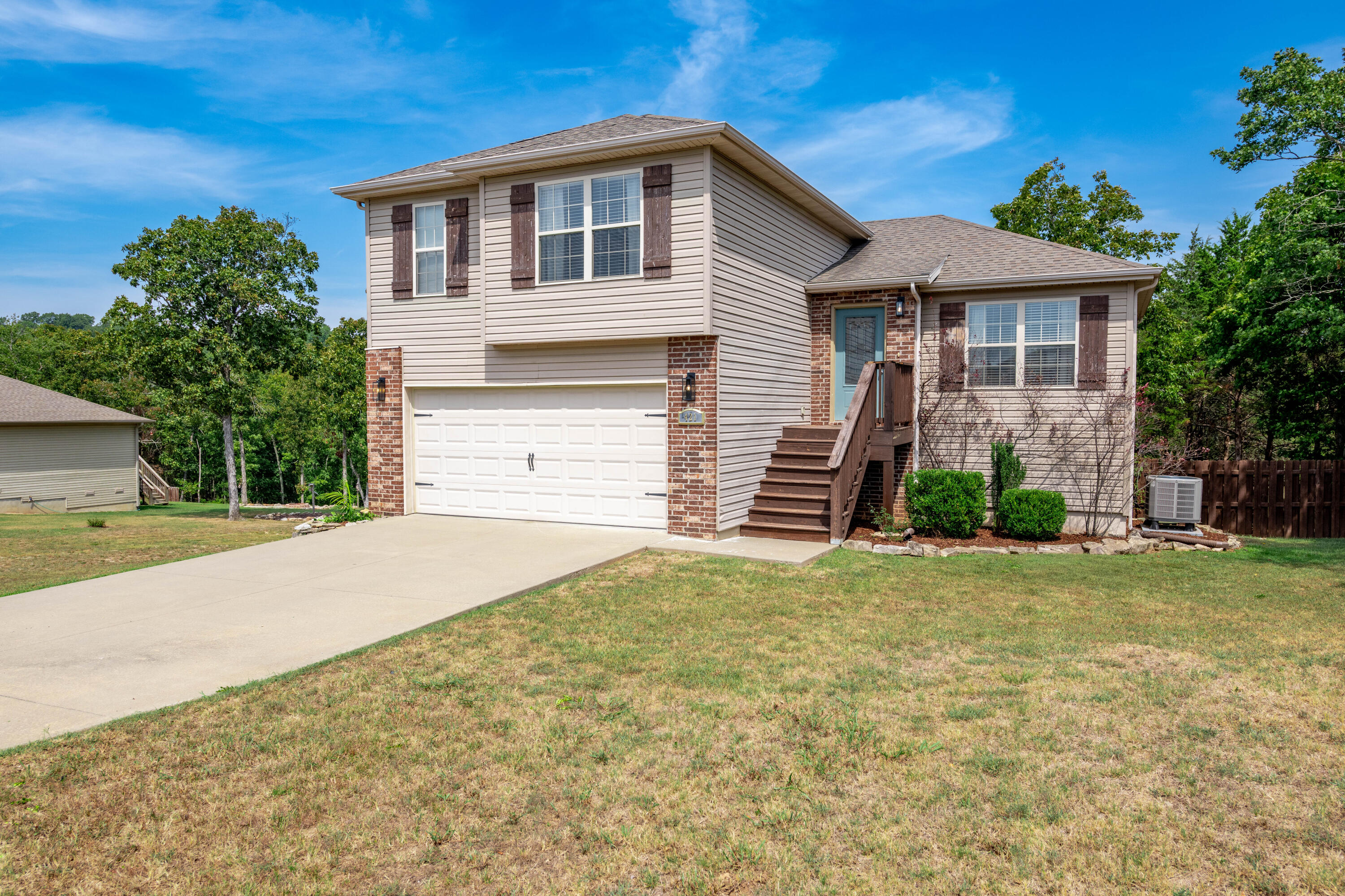 421 Highpoints Ridge Property Photo 1