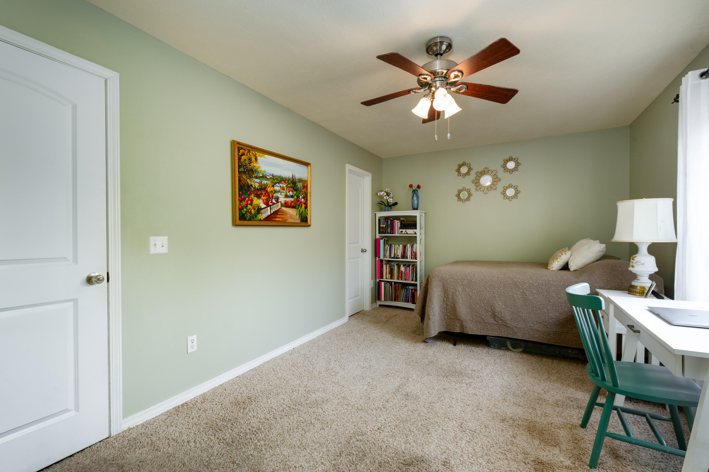 421 Highpoints Ridge Property Photo 26