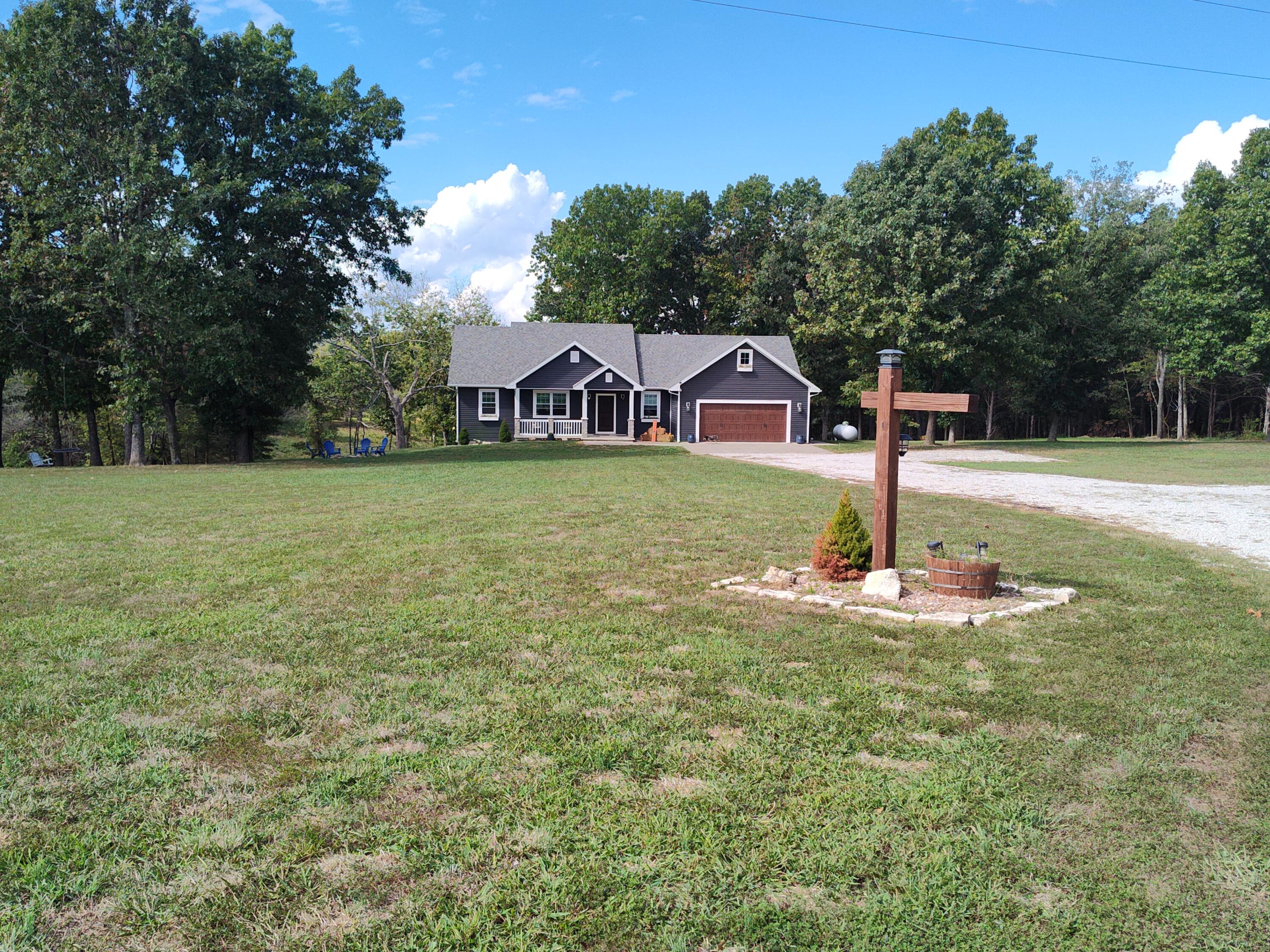 2373 East 540th Road Property Photo 4