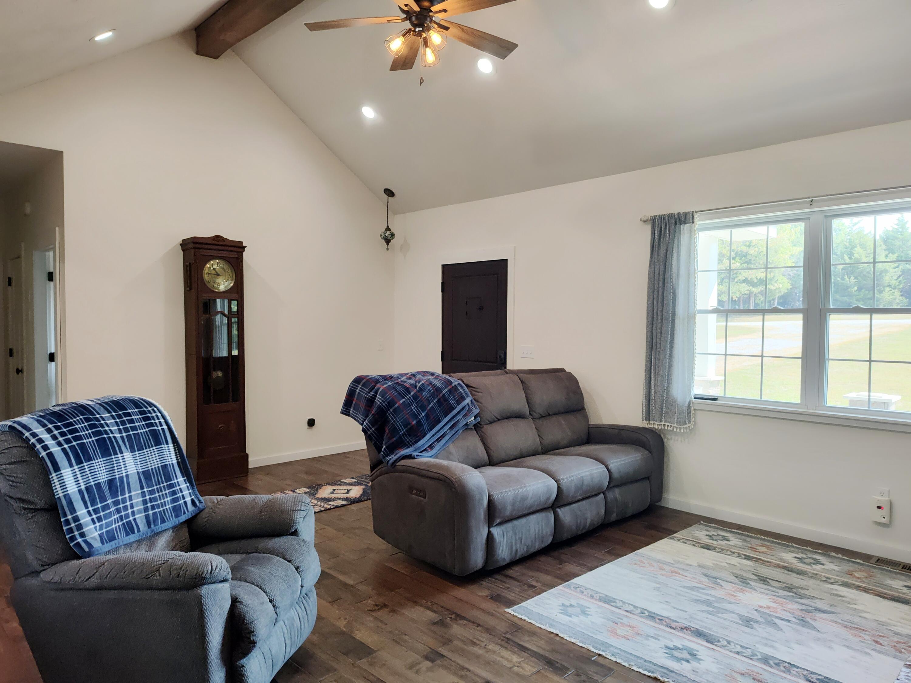 2373 East 540th Road Property Photo 10