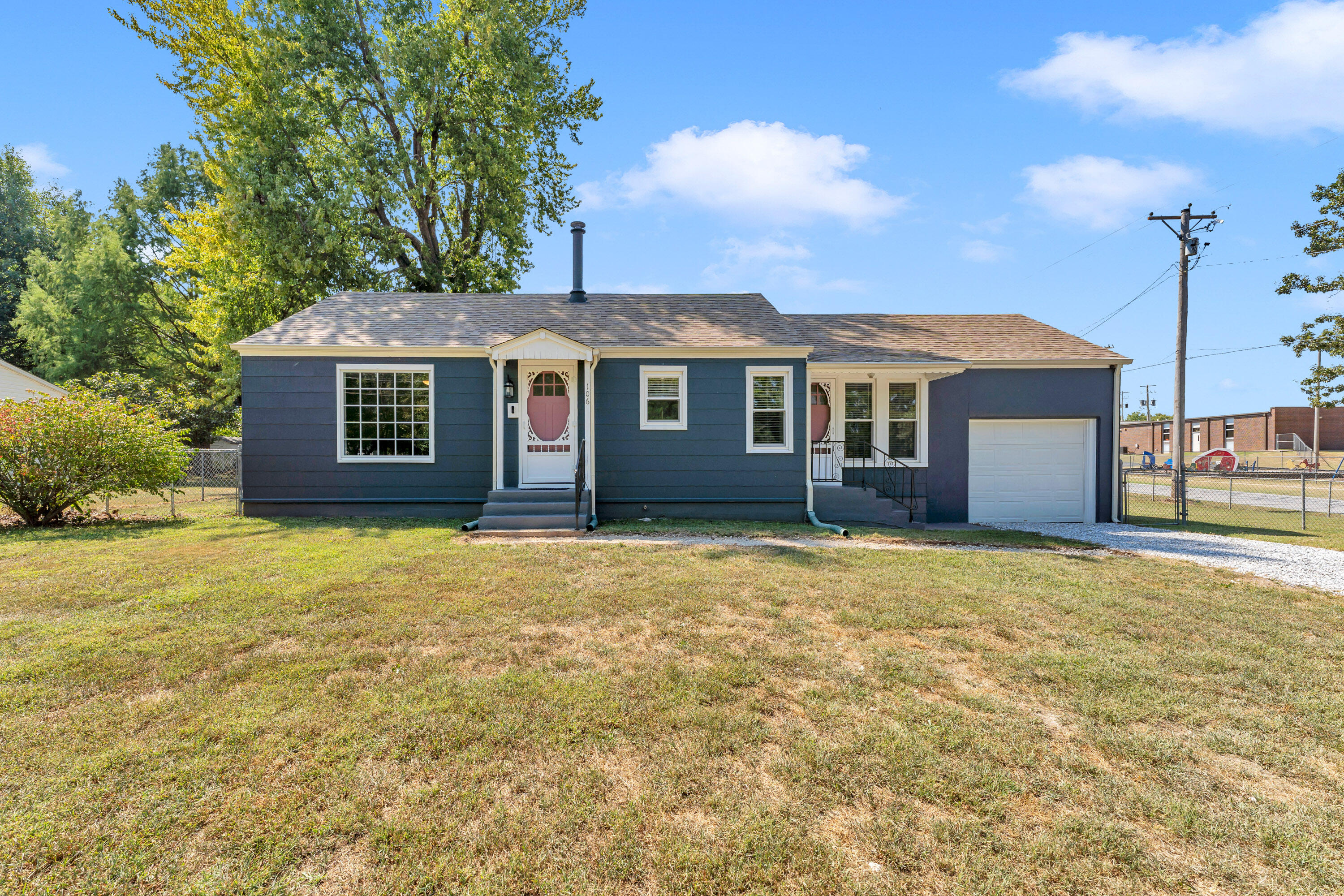 106 East Mount Vernon Road Property Photo 1