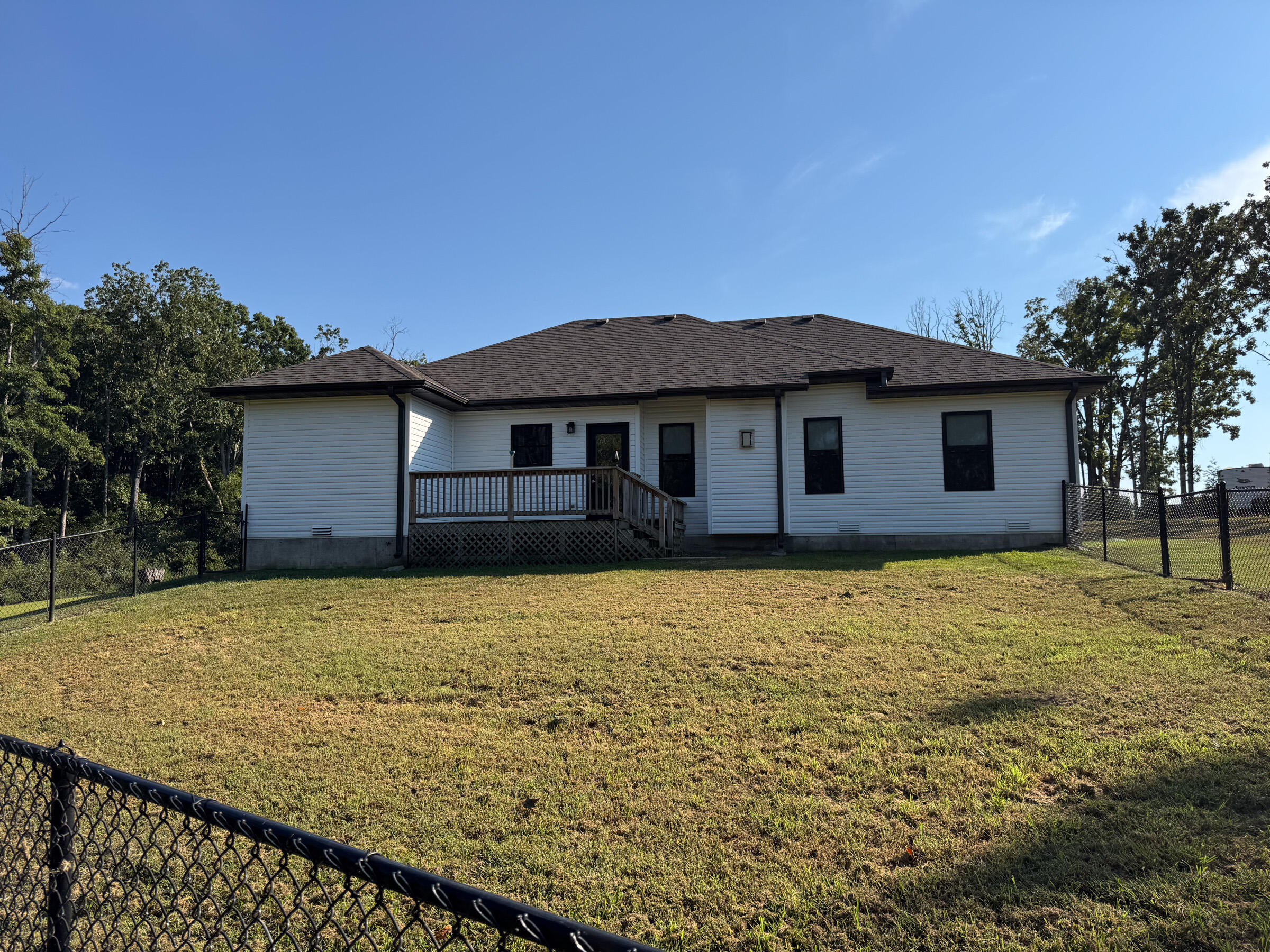 421 Ira Drive Property Photo 5