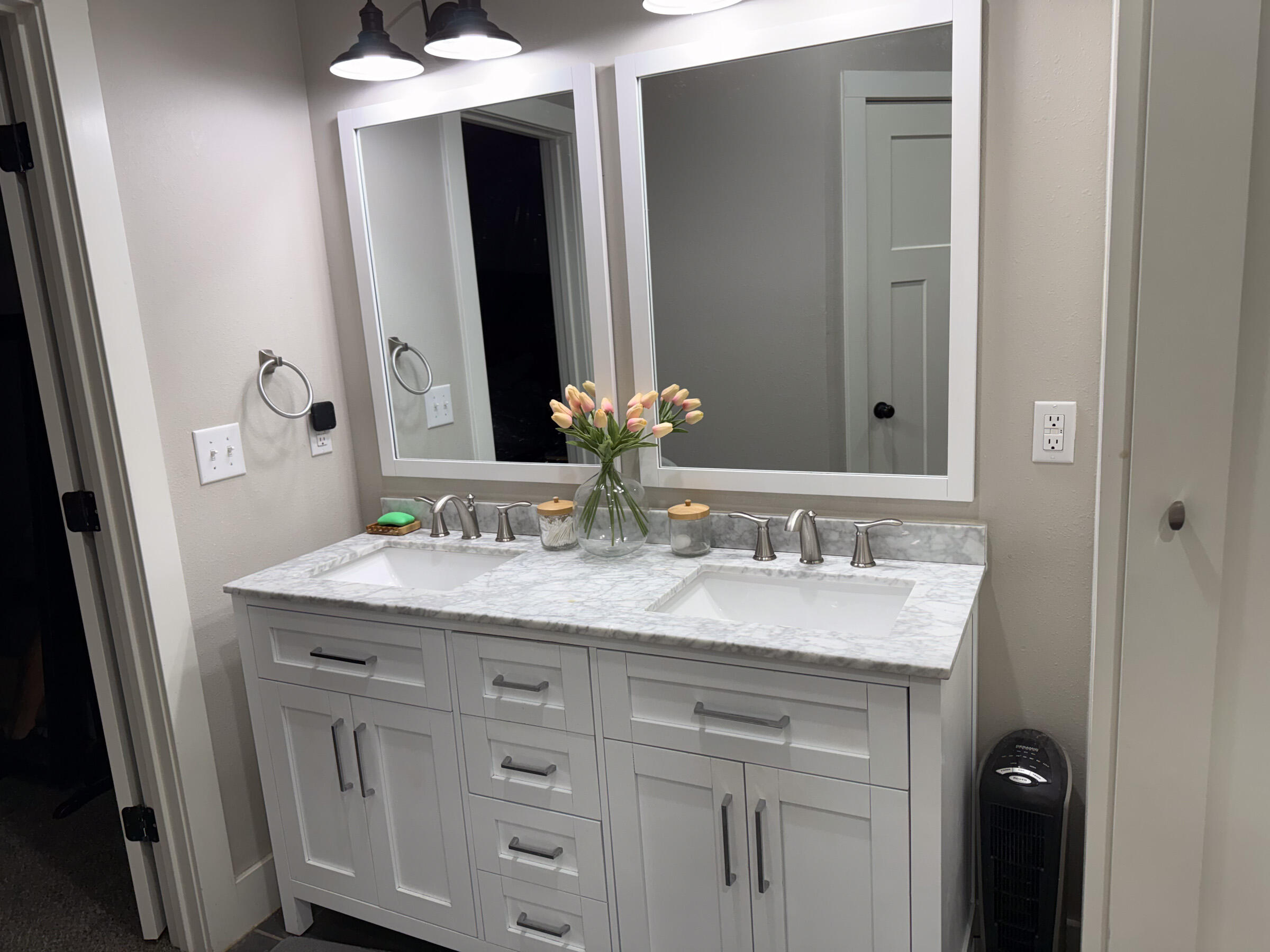 421 Ira Drive Property Photo 17