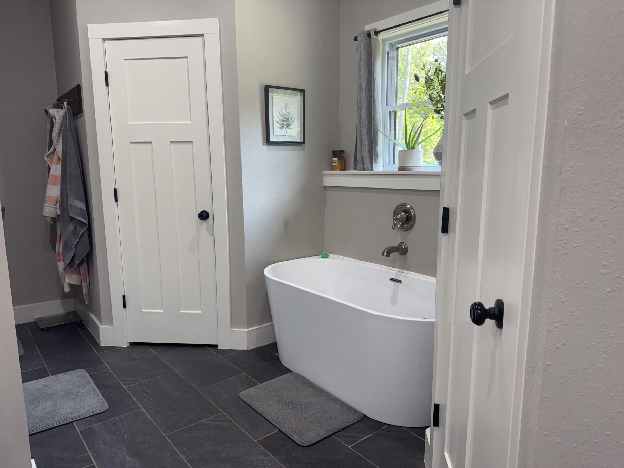421 Ira Drive Property Photo 18