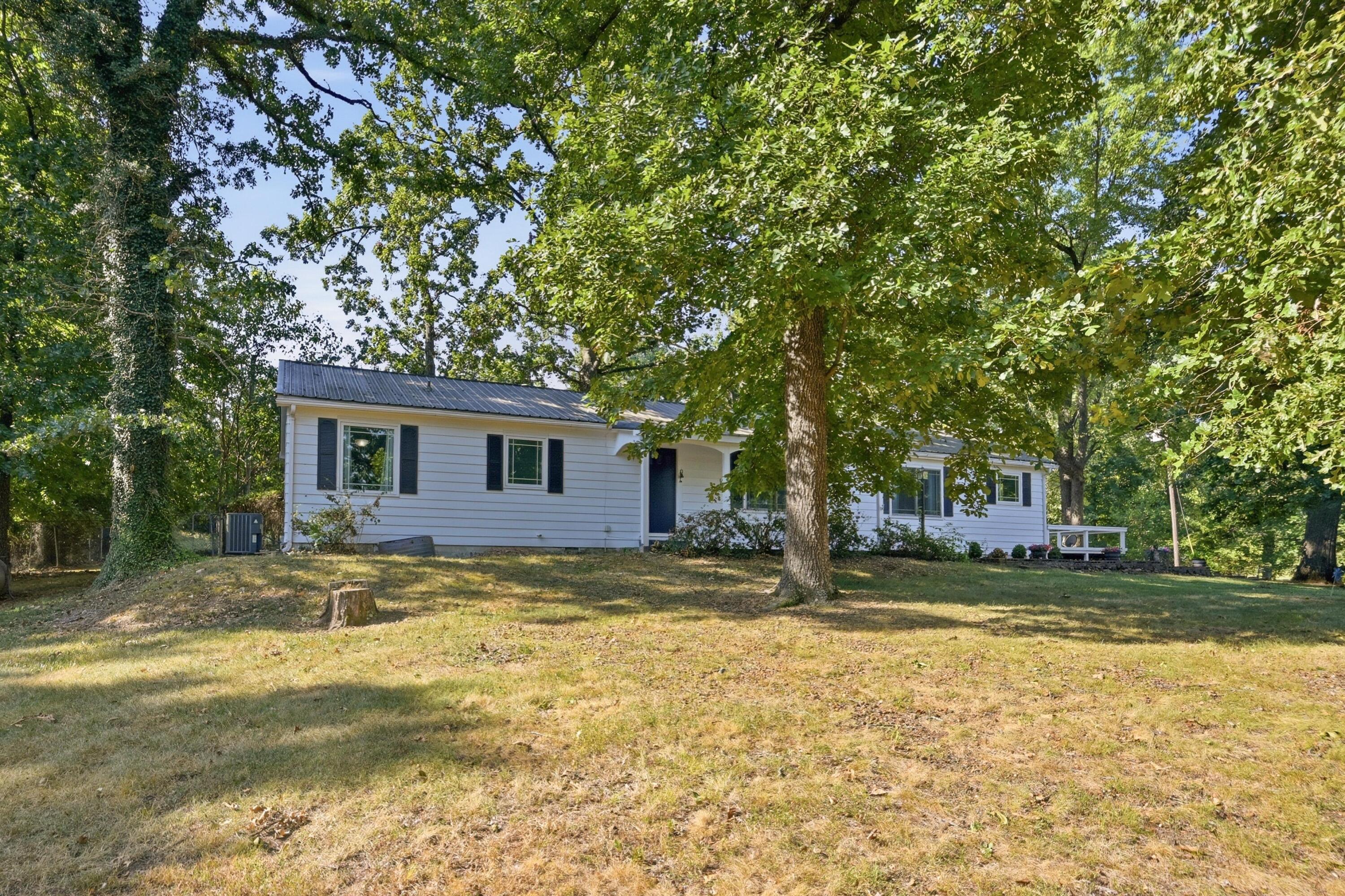 16997 State Rte Hh Property Photo 2