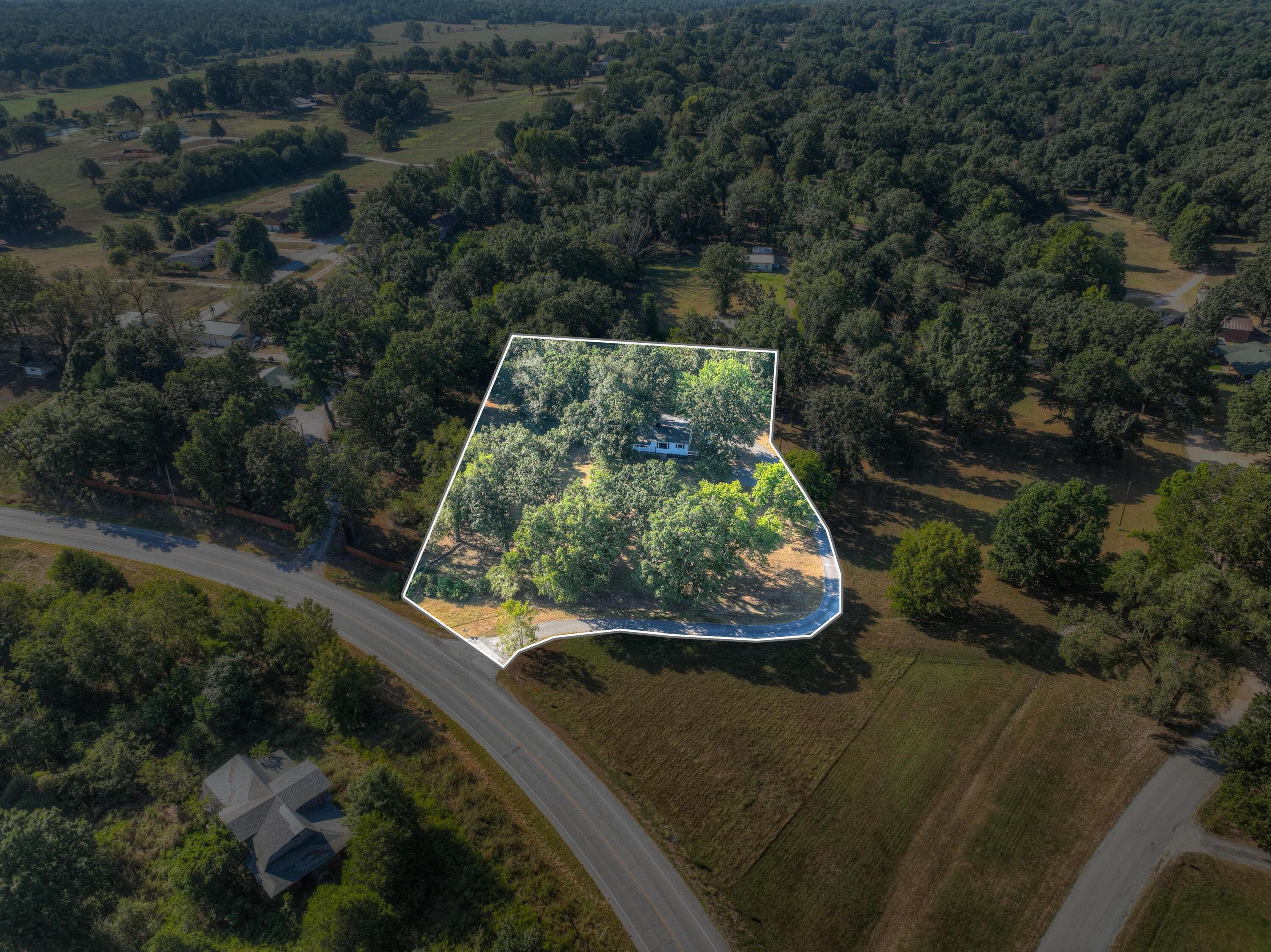 16997 State Rte Hh Property Photo 3